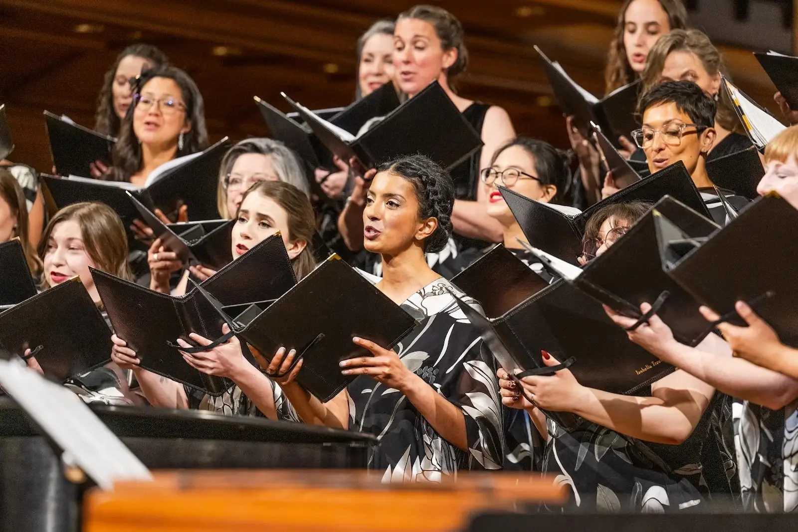 Elektra unites Canadian composers with If the Earth Could Sing, March 28 and 29