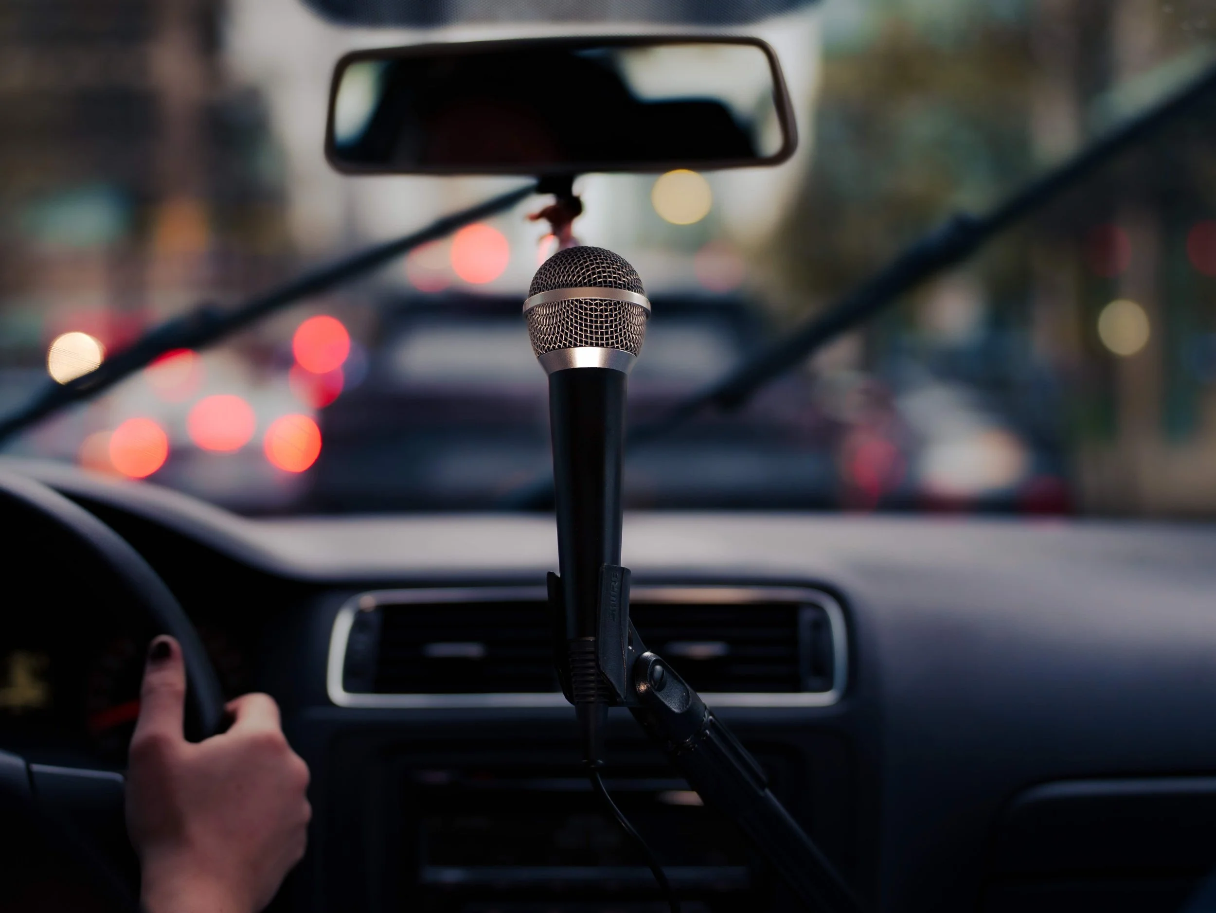 Glitch Theatre showcases the work of D/disability-identified artists with Arc One, May 23