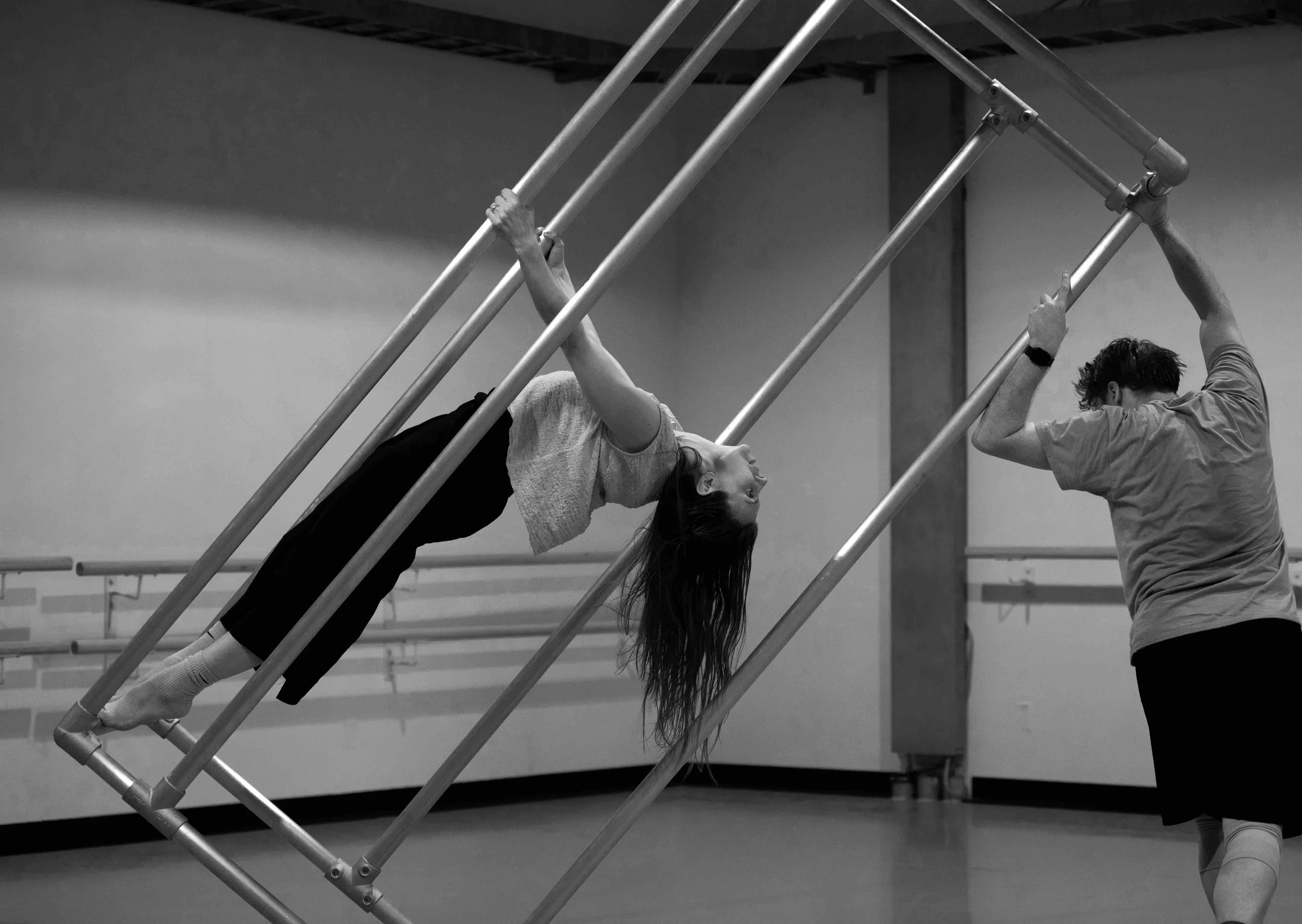 Wen Wei Wang rediscovers himself as a choreographer, with powerful meditations on life in Last Breath 最后的呼吸