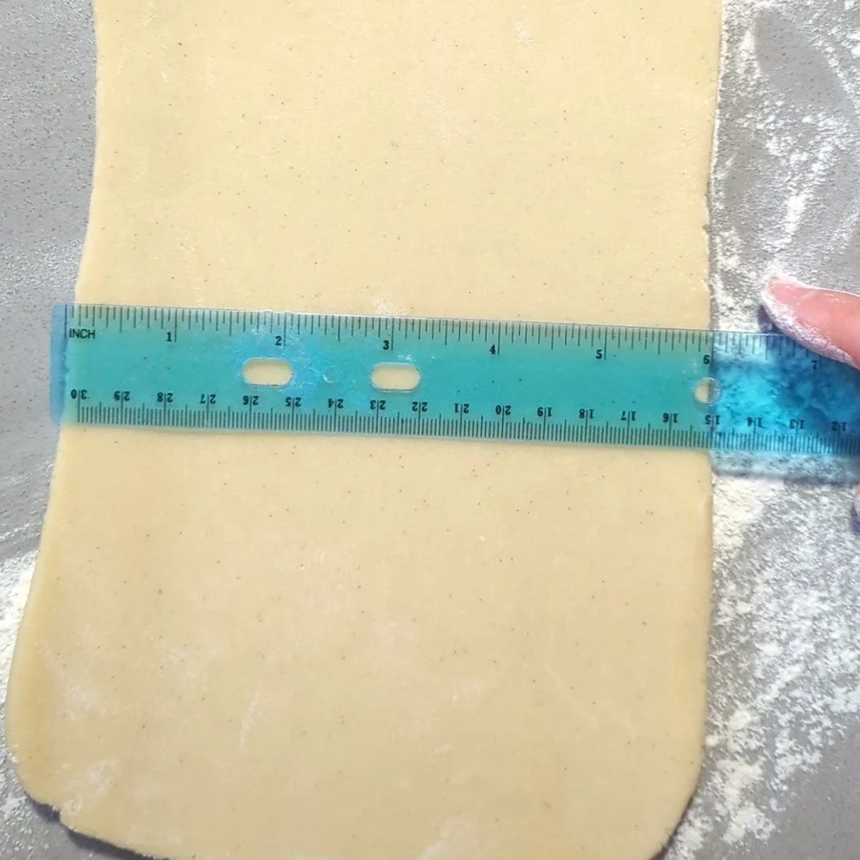 measuring dough.jpg