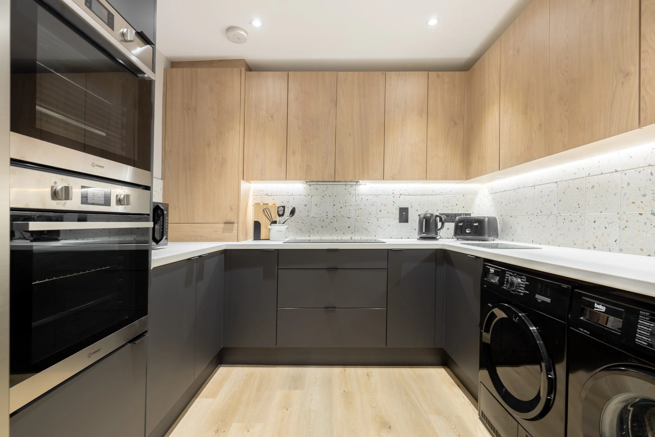 41 Wellesley Ave-7.jpg