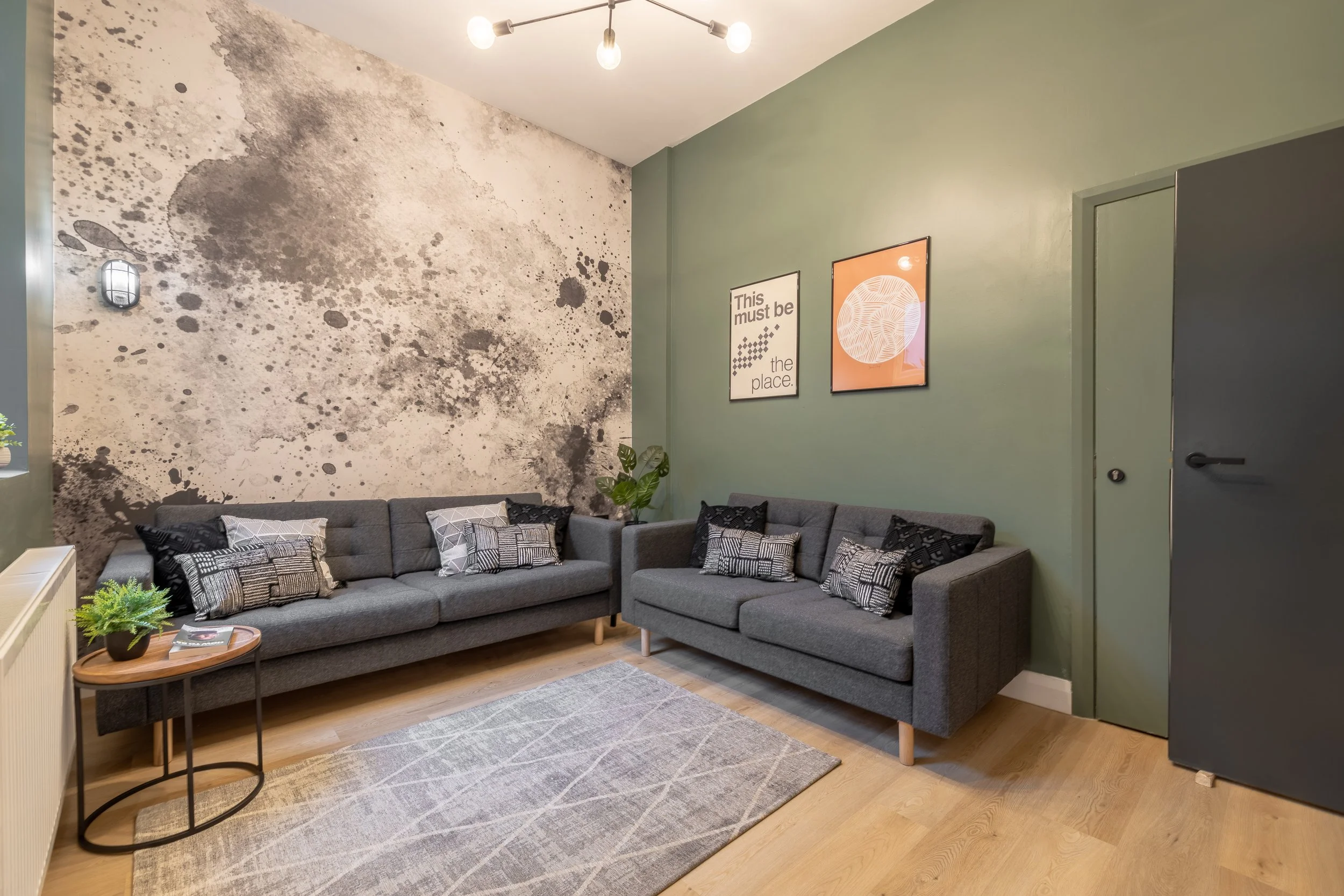 41 Wellesley Ave-29.jpg