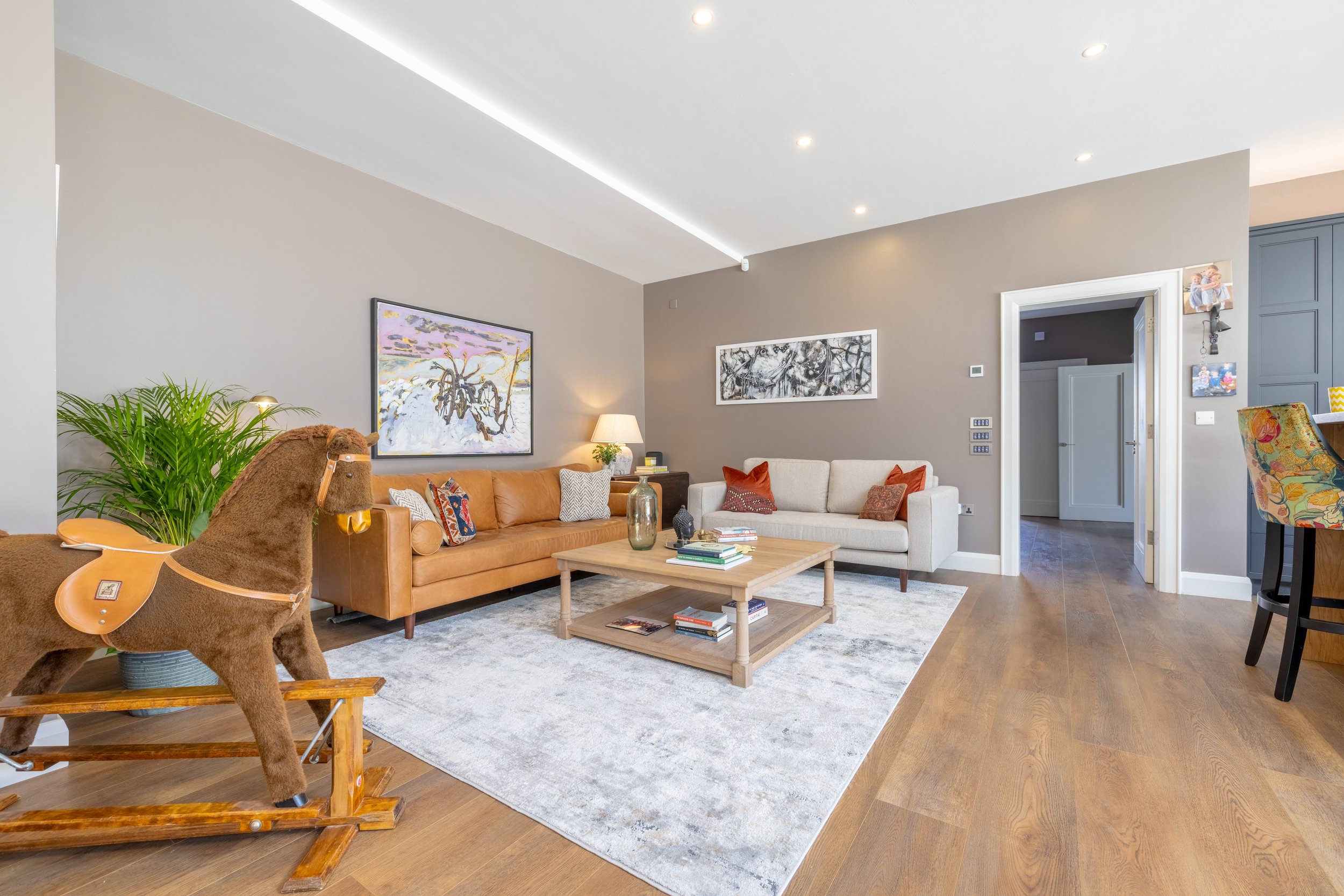 7 Gloucester Court-30.jpg