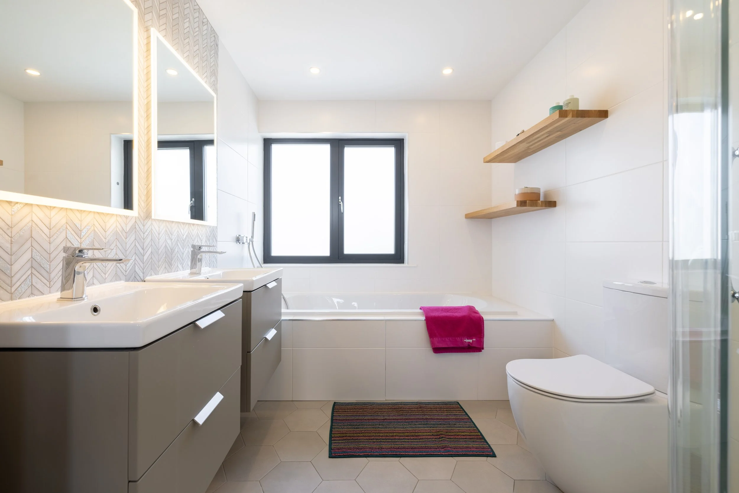 7 Gloucester Court-124.jpg