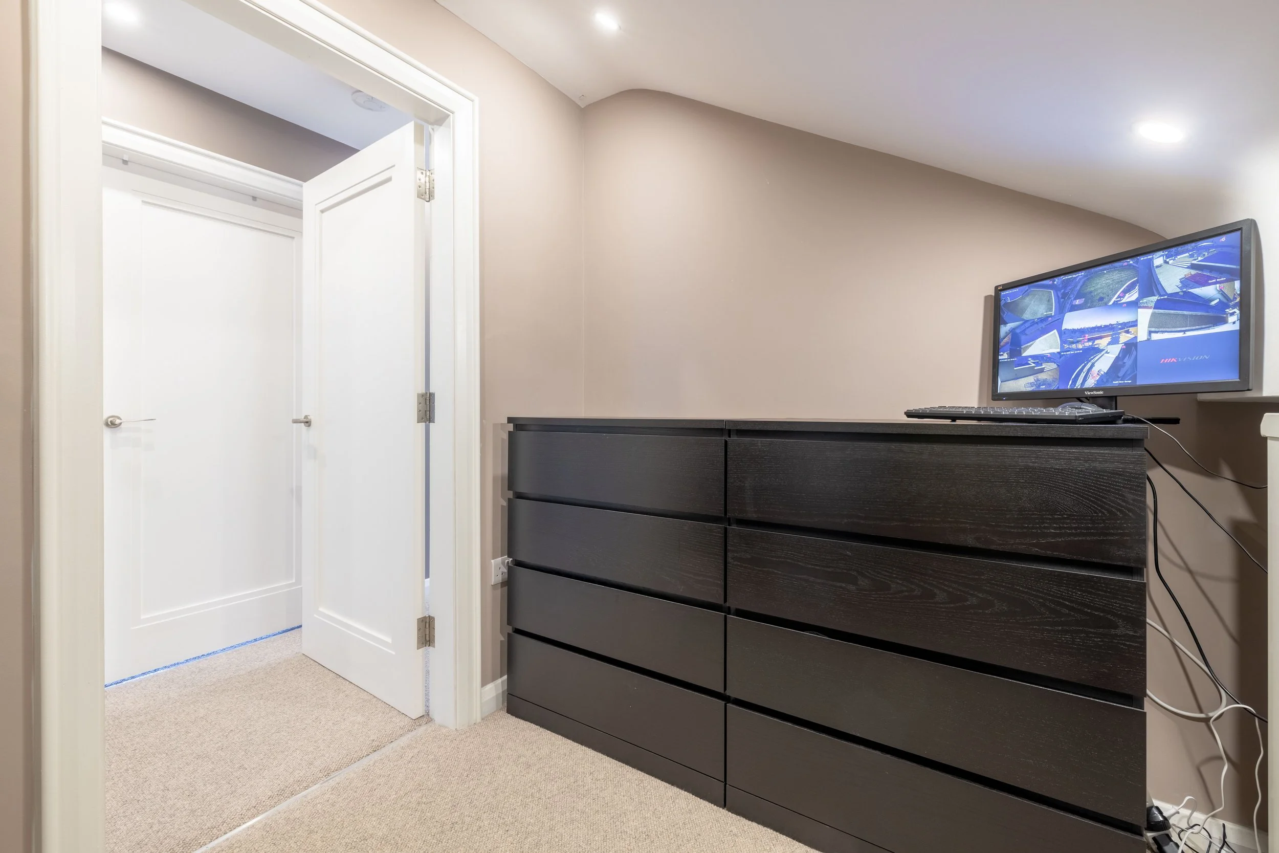 7 Gloucester Court-115.jpg