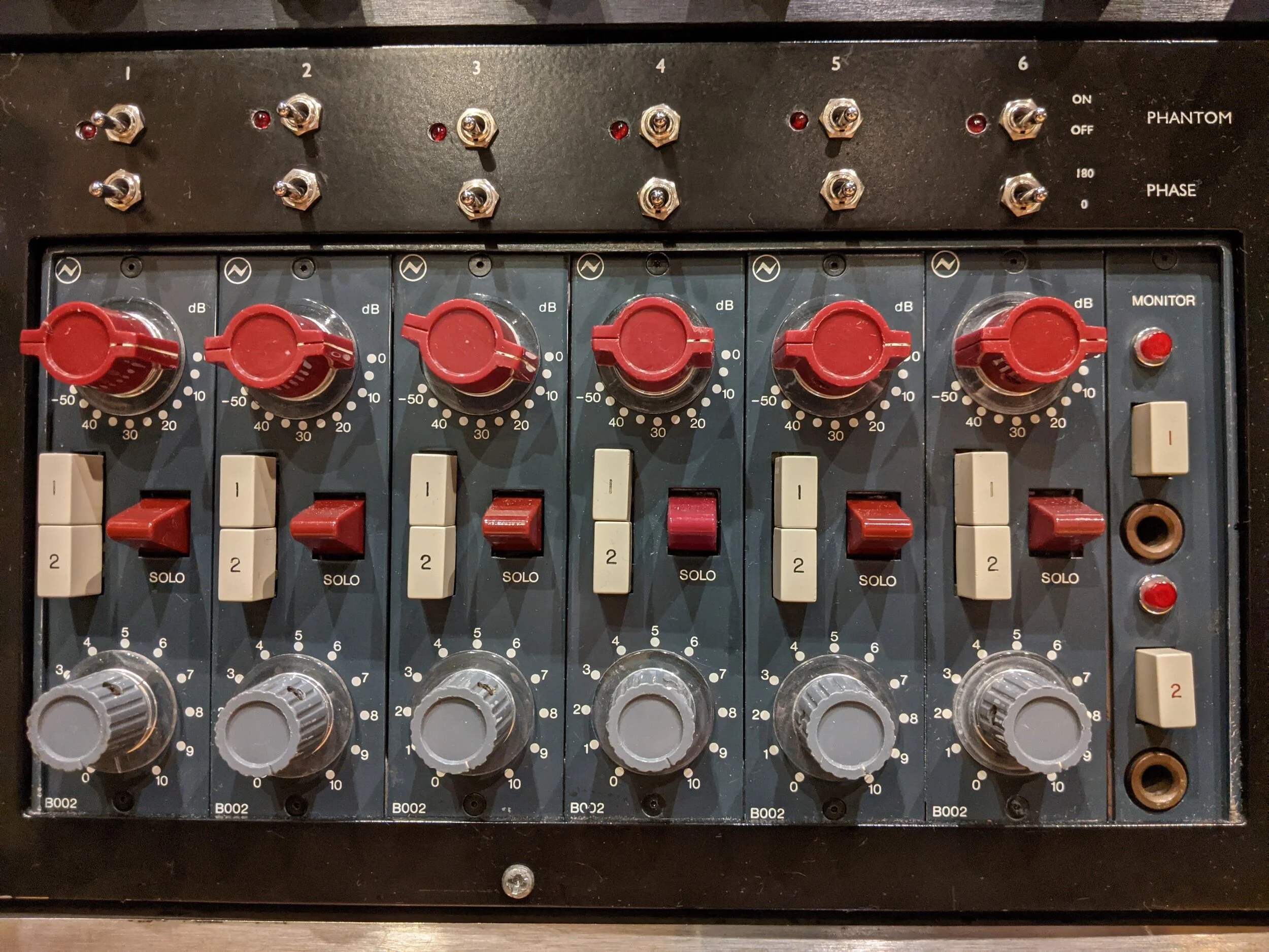 Neve B002.jpg