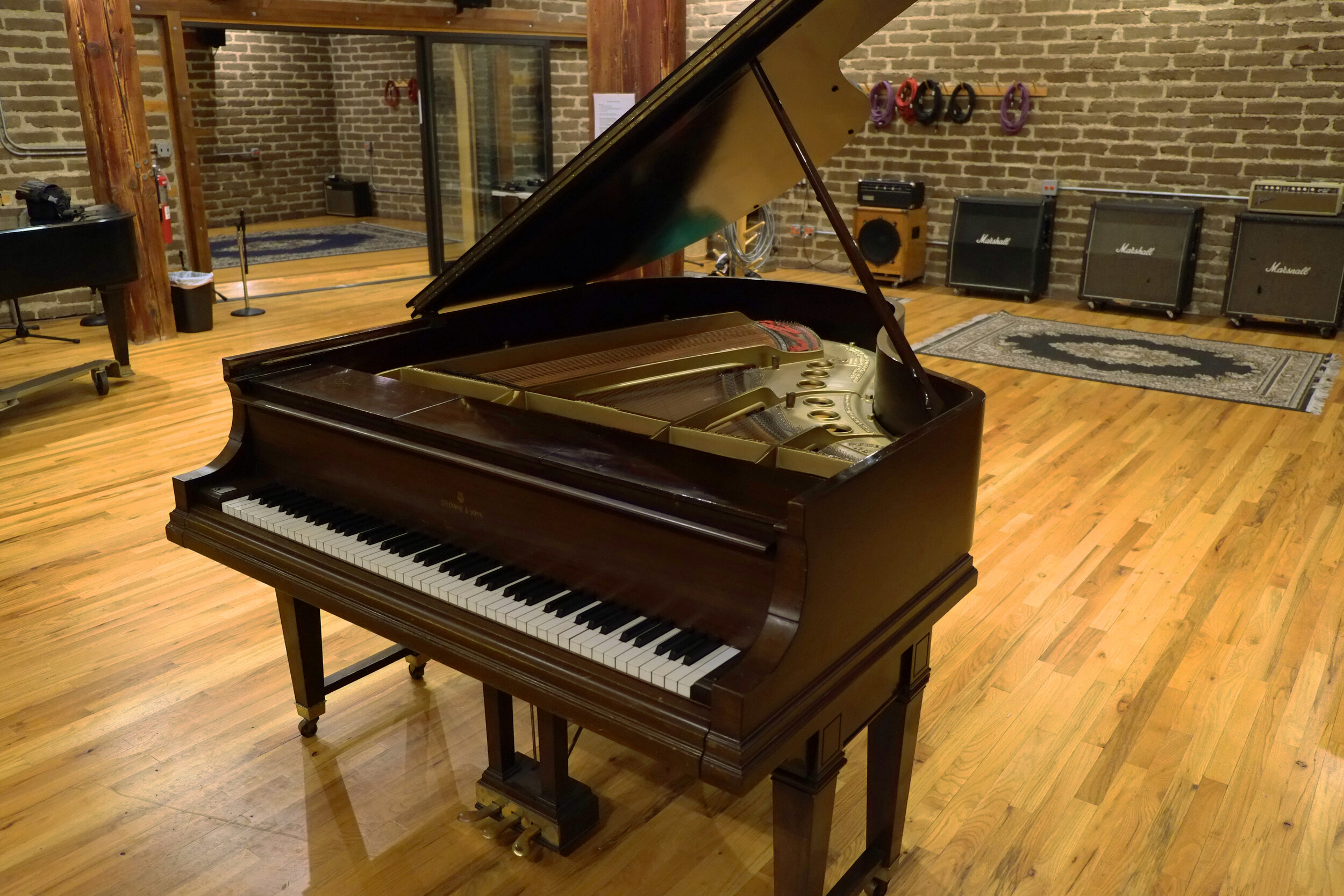 Steinway-9.JPG