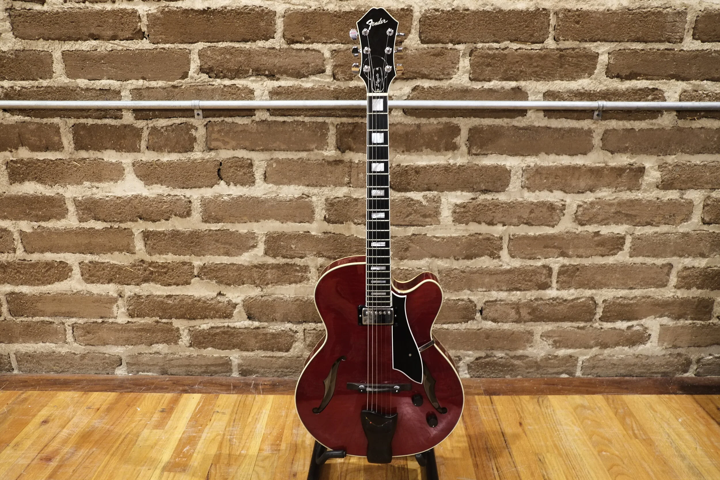 Fender D'Aquisto.JPG