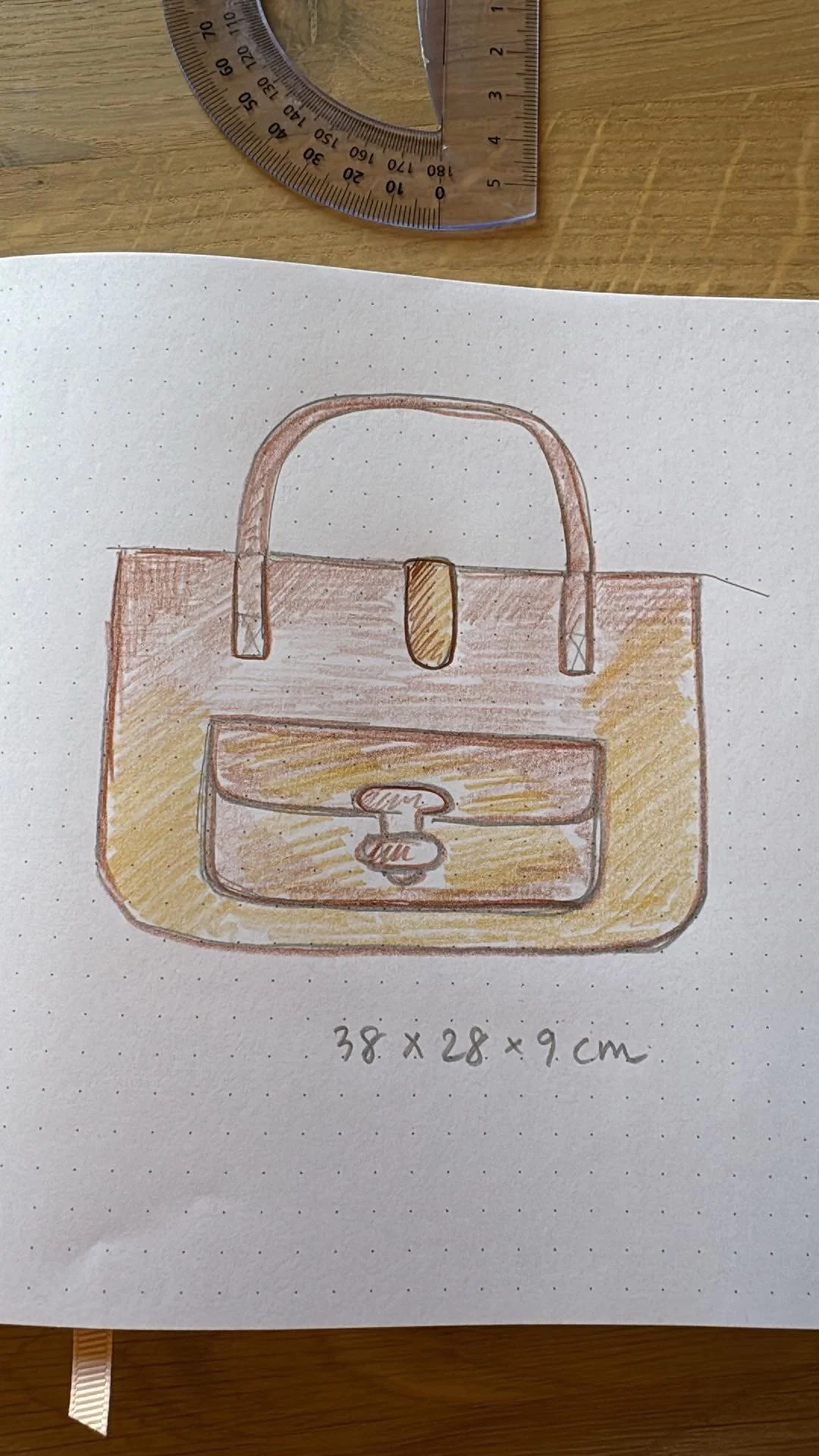 Det er utrolig mange ideer som aldri blir noen vesker. Noen ganger fordi vi rett og slett må luke ut noen i mengden. Jeg har for mange ideer.