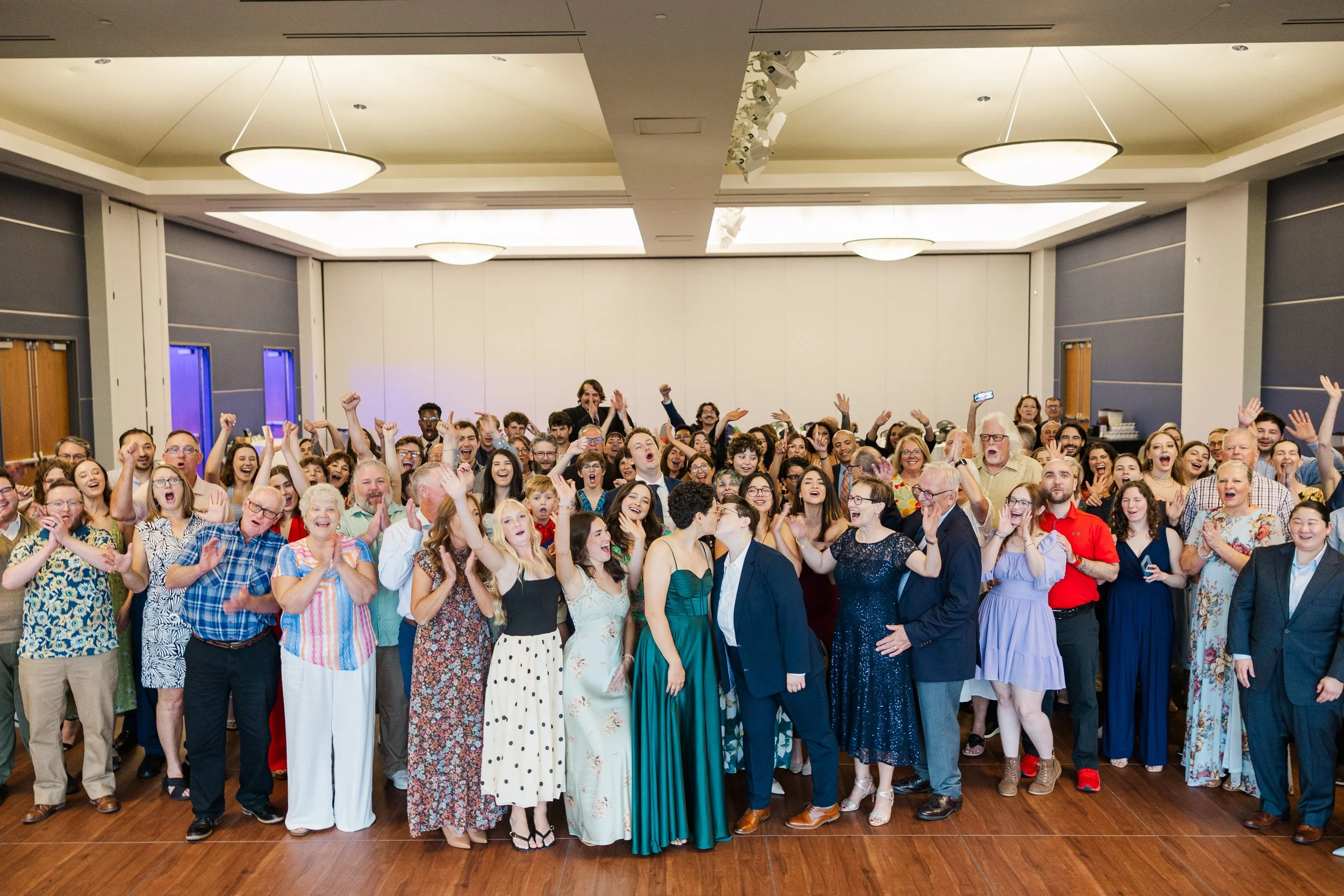 How to let your guests build the playlist: Mikayla &amp; Lindsay at the Harper Center, Omaha