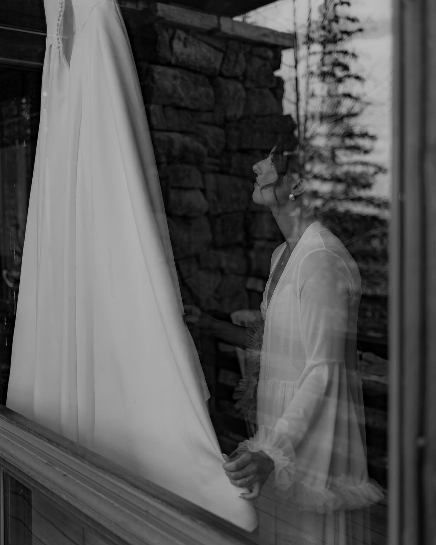 GRWM: mountain morning, b&amp;w, wedding edition🤍🖤
