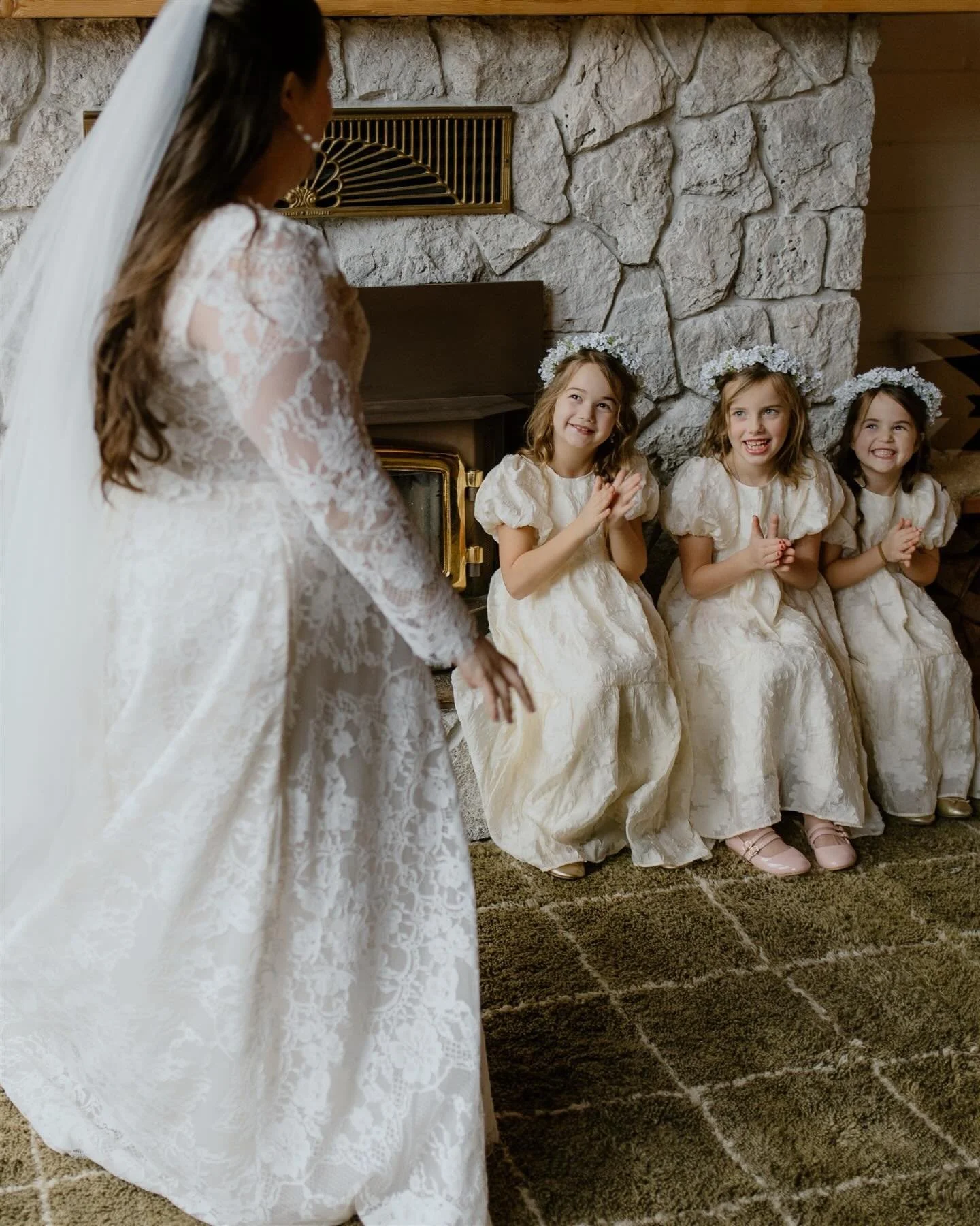 Here&rsquo;s to the girls&mdash; the young, the old, the long-standing, and new. Happy galentines🤍✨