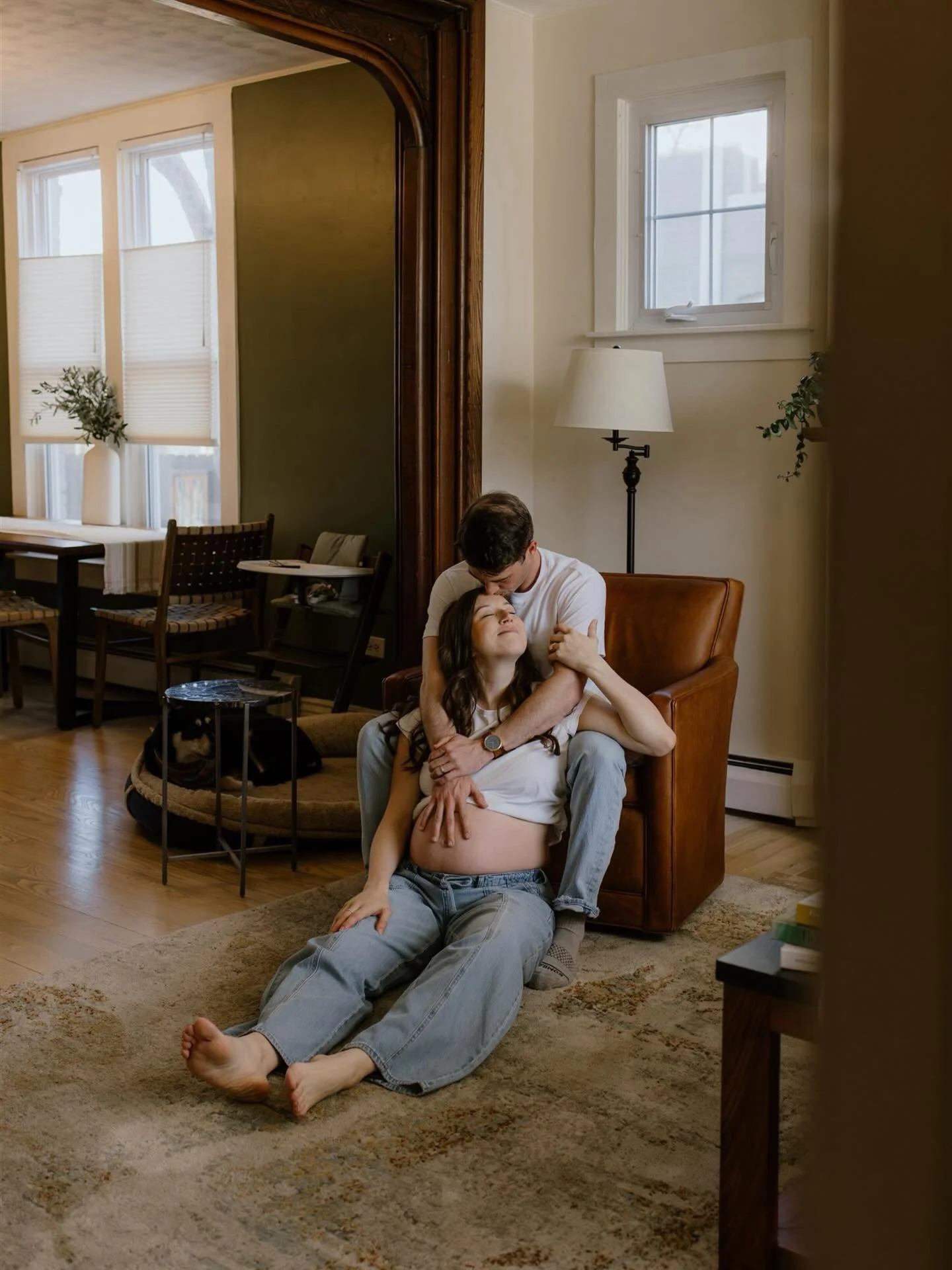 Ushering in April with slowed-down, expectant moments, filled with a whole lot of love🤍