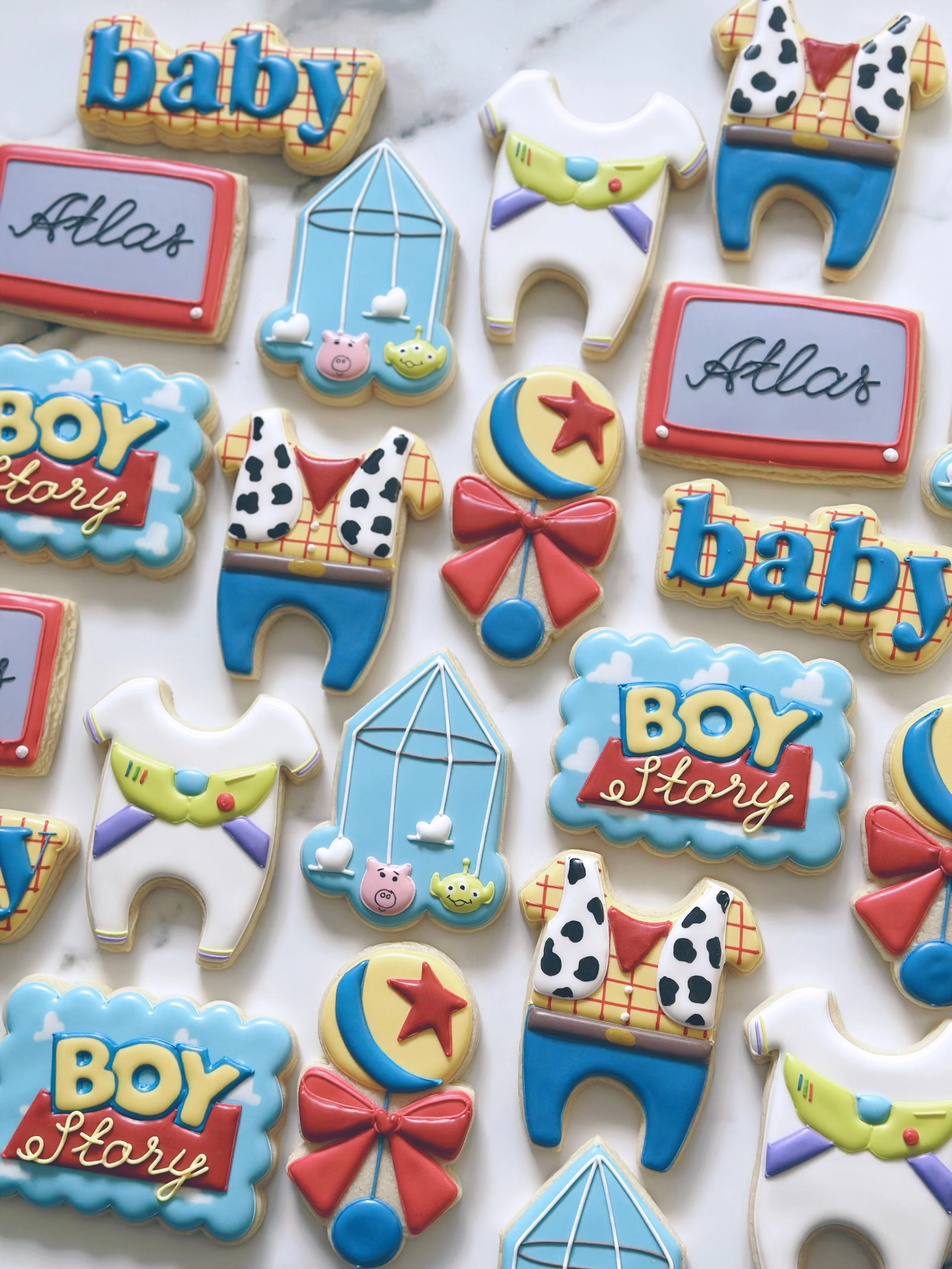 Boy Story 🤠👨&zwj;🚀

#toystorycookies #toystorybabyshower #boystorycookies #babycookies #sugarcookies