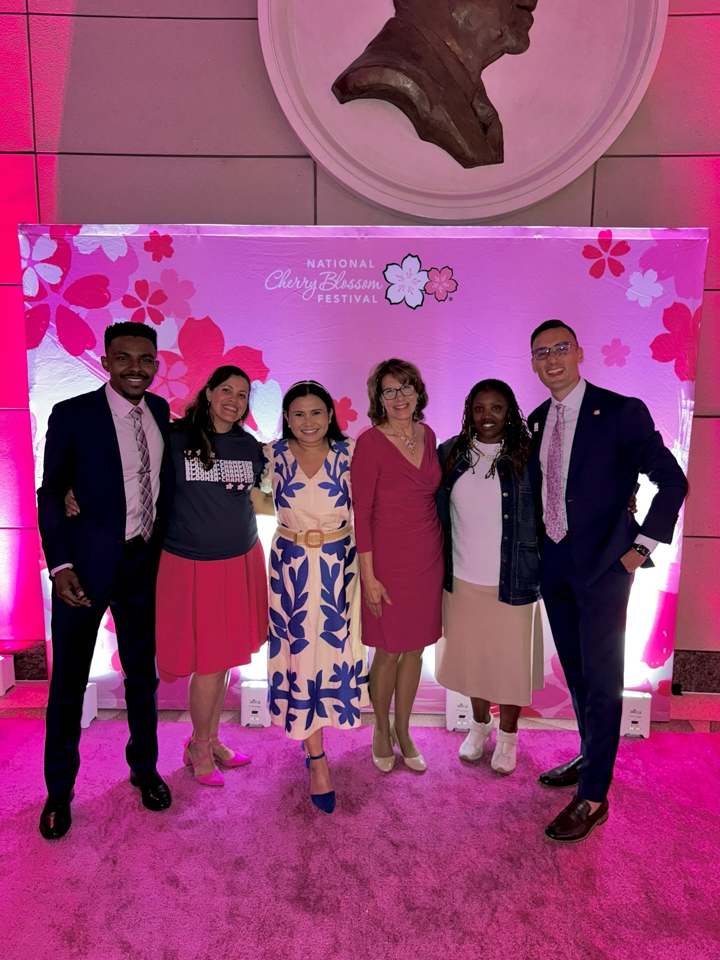 As summer arrives in DC, #TeamLINK was elated to join the @cherryblossfest&mdash;and so many of our partners, including @eventsdc, @reaganitcdc, @downtowndcbid, @linderglobalevents, @citycruises, @thenationalmall, and @dmped&mdash;for one last burst 