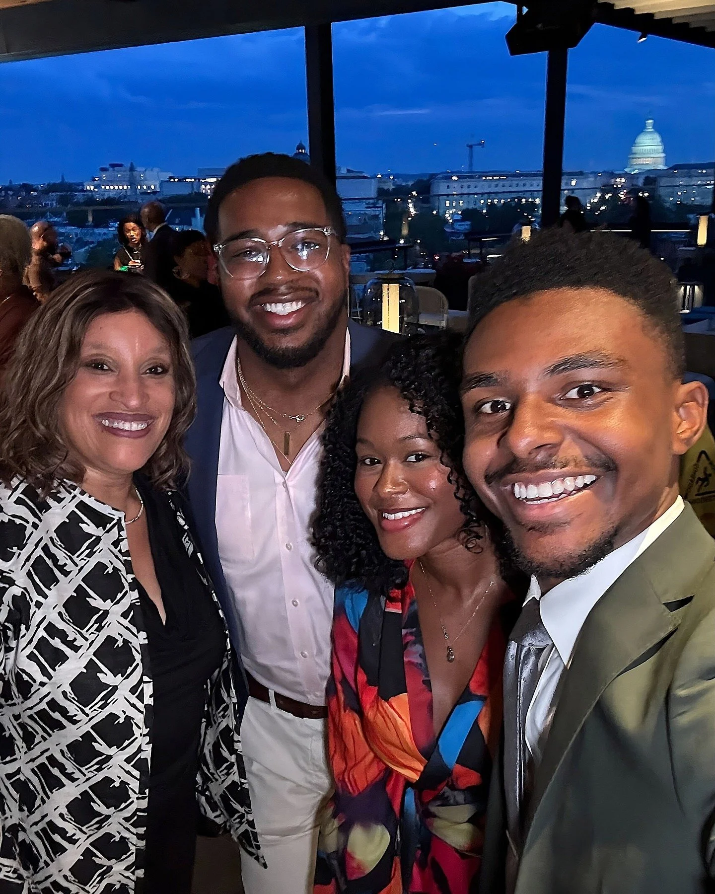 It&rsquo;s always an evening well spent when you&rsquo;re gathered amongst some of the most inspiring&mdash;and interesting&mdash;leaders, policymakers, and movers and shakers in the Washington Metropolitan area. 

Last night, #TeamLINK was at @smoke