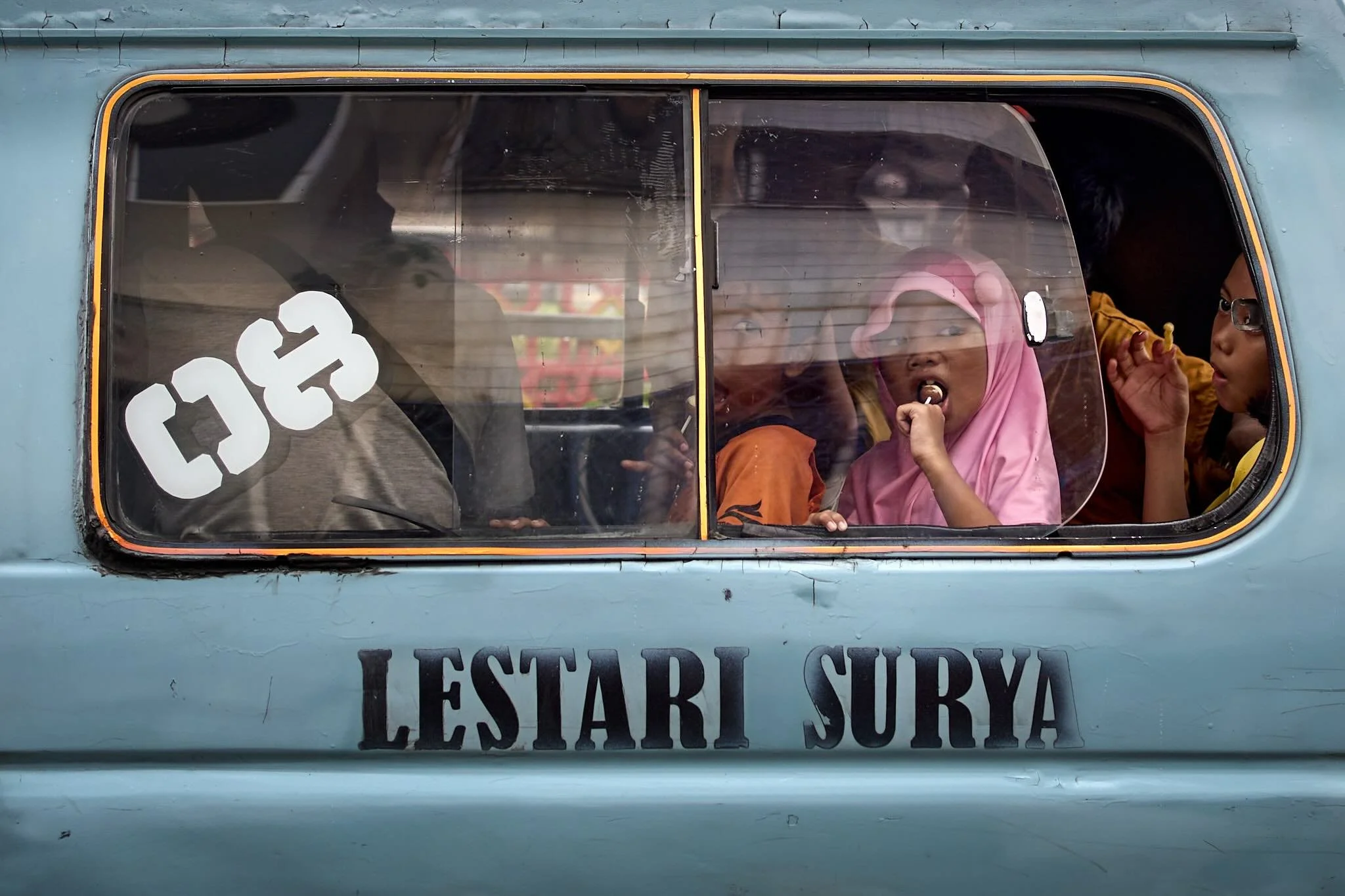 street-travel-photography-jakarta-2.jpeg