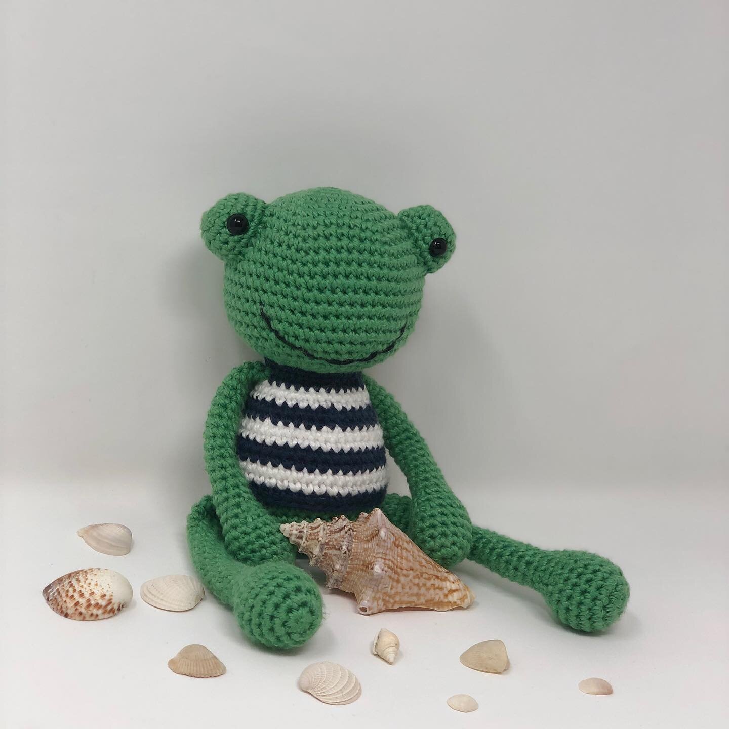 I wanted to crochet this frog 🐸 for such a long time.  I am so happy it happened 🥳. New Year 🎉🎊 New Projects 🎄🌲 Pattern by talented 👉 @likasstudio #mkcreationscanada #amigurumi #amigurumis #baby #babyshower #infant #pregnancy #babyroom #crafta