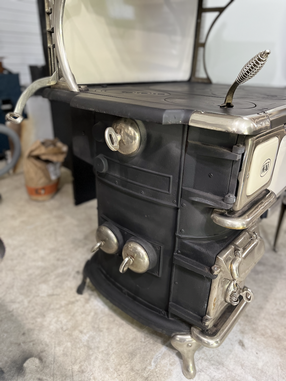 Untitled Album - 21 of 32.png