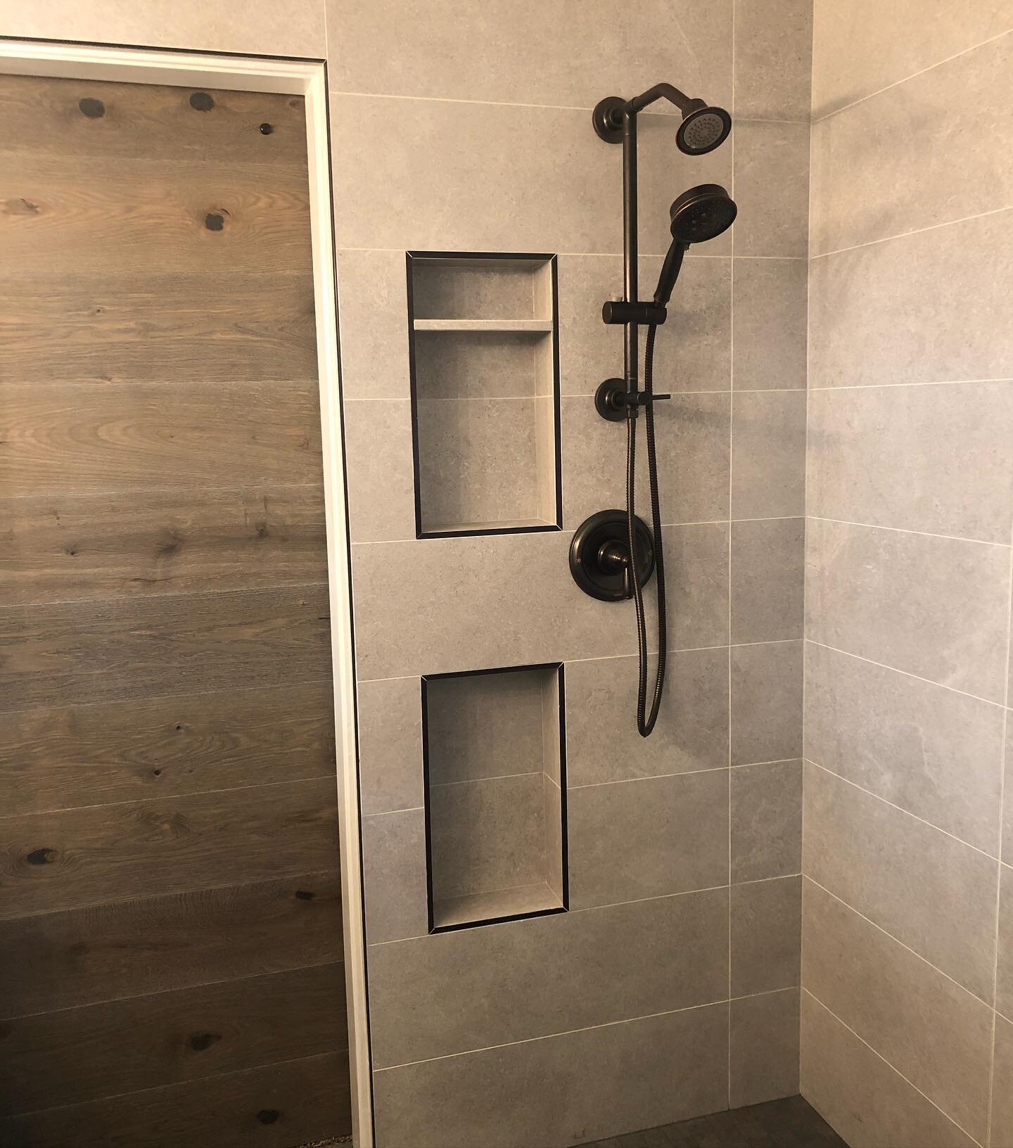 &lsquo;&rsquo;You can't fake quality any more than you can fake a good meal.&rsquo;&rsquo; .
.
.
#tiletheworld #contractor #construction #remodel #nevada #laticrete #spectra1 #tradesman #essentialworkers #takepride #bathroomremodel #bathroomdesign #h