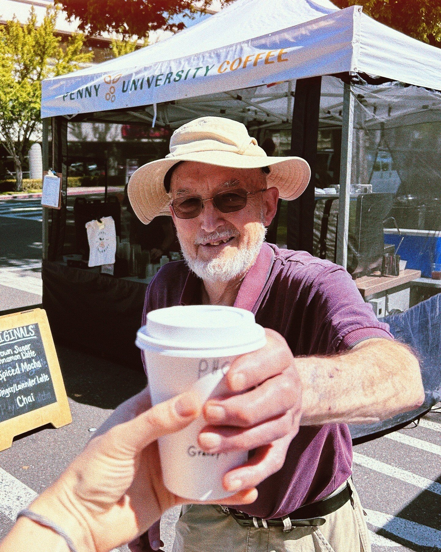 If you've ever wondered who the Papa in &quot;Papa's Hot Chocolate&quot; was here he is all the way from Washington state getting to try it for the first time! 

Visit us at the market next week and try it yourself 😋 We can make it hot or as chocola
