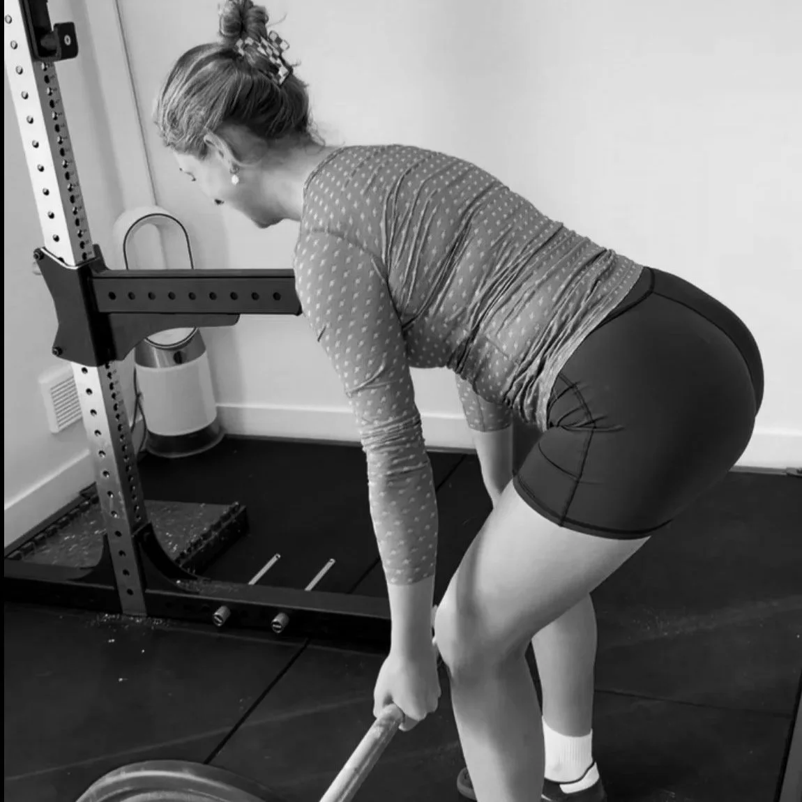 You Don’t Feel Your Glutes in RDLs? Here’s Why That Doesn’t Matter