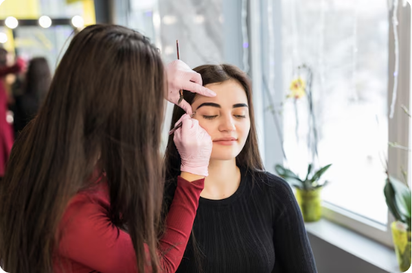 How to Choose the Best Eyebrow Shape for Your Face Type
