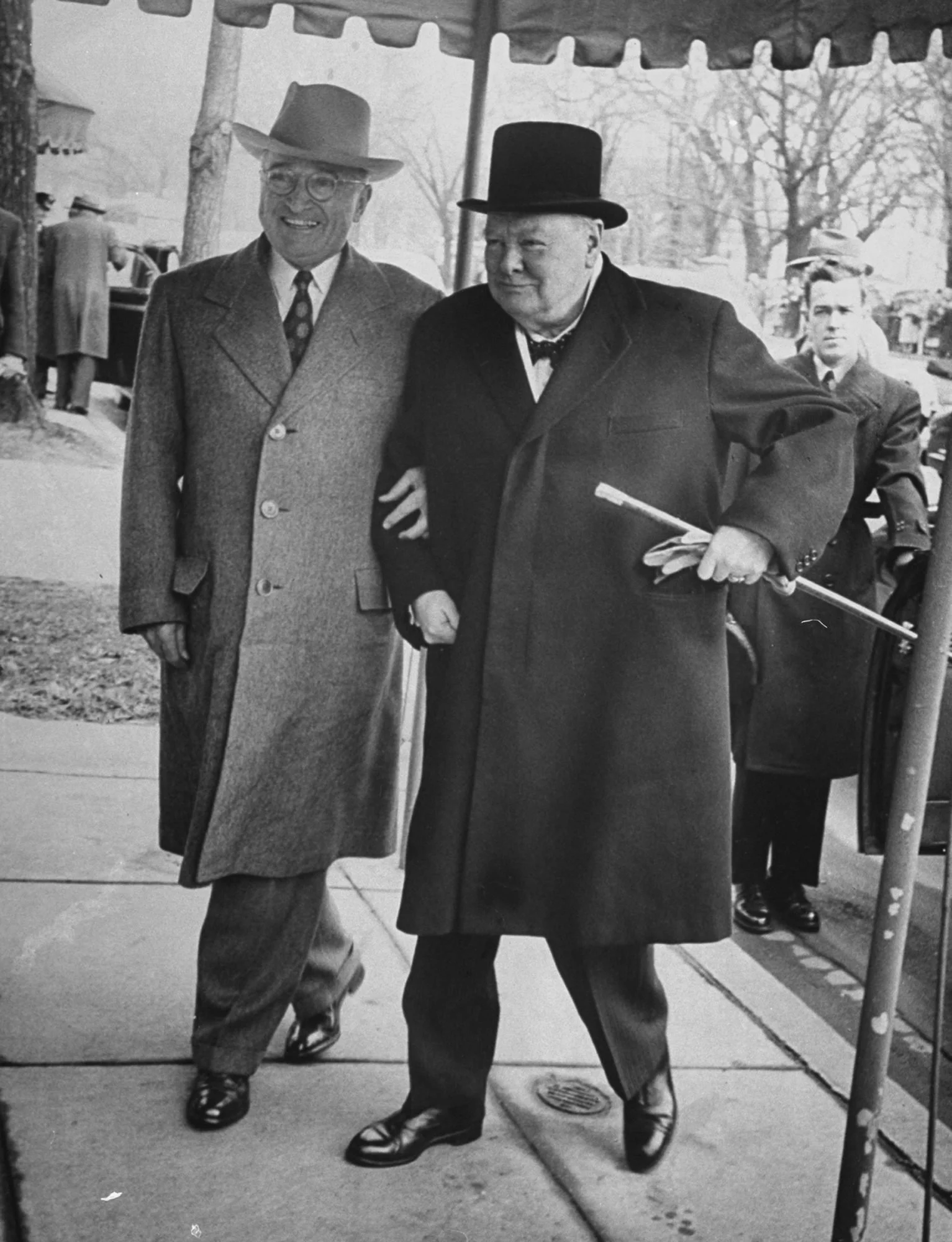 37 (6) Filling - Churchill 1941.jpg