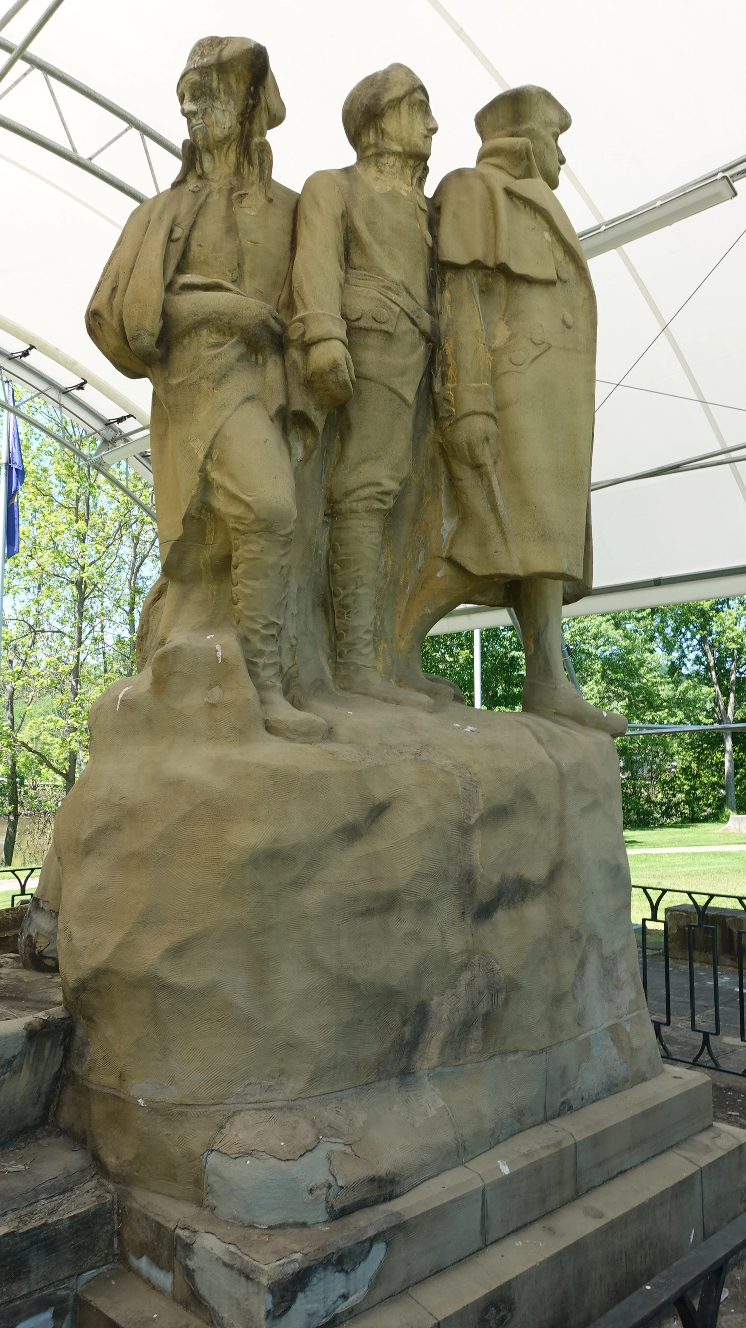 18.3 Monument Dirty.JPG