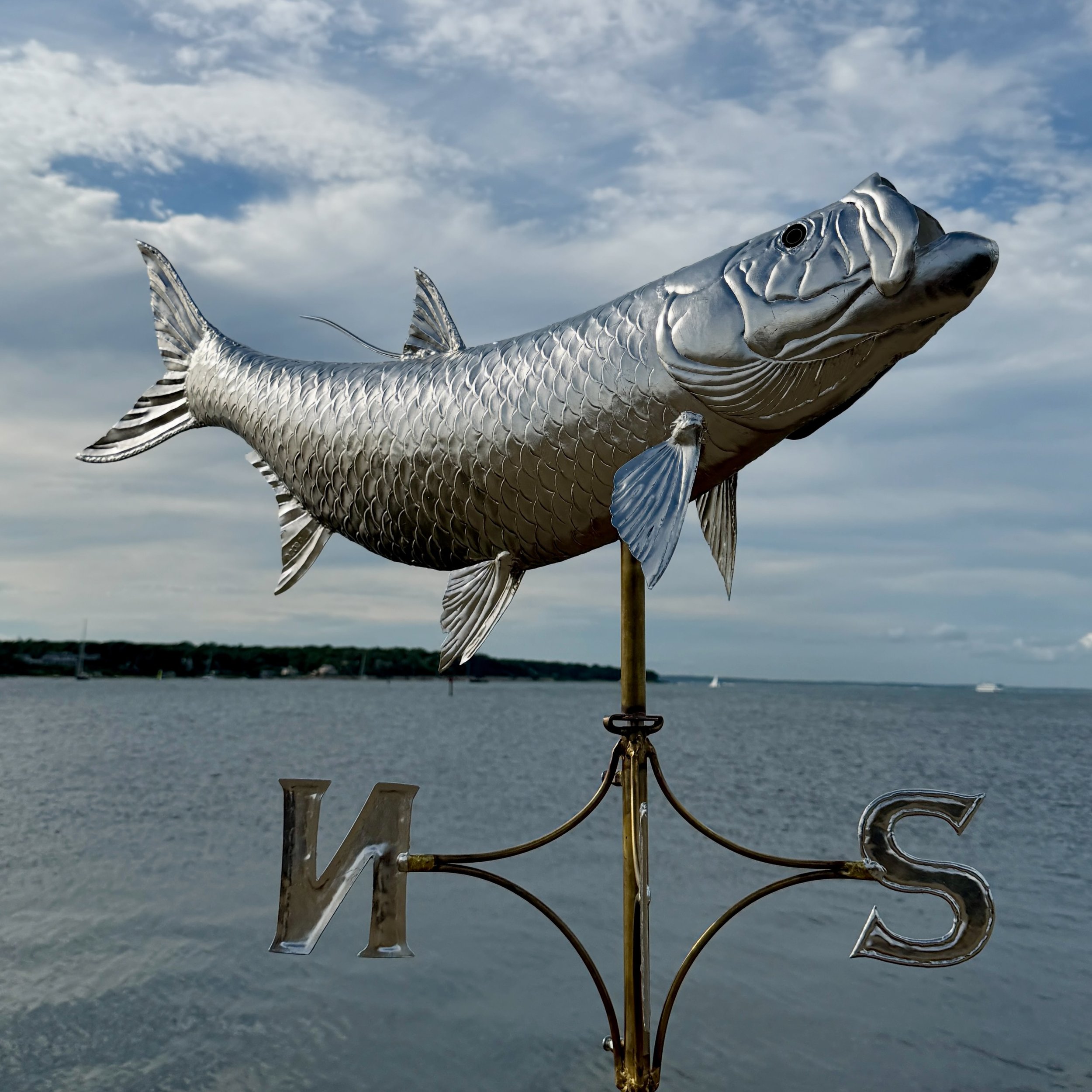 The Silver King
Custom Handmade Fighting Tarpon Weathervane 
Platinum Leaf over Copper 
#SilverKing #tarpon #PlatinumLeaf #weathervane #MarthasVineyard @seppleaf @giustomanettibattiloro