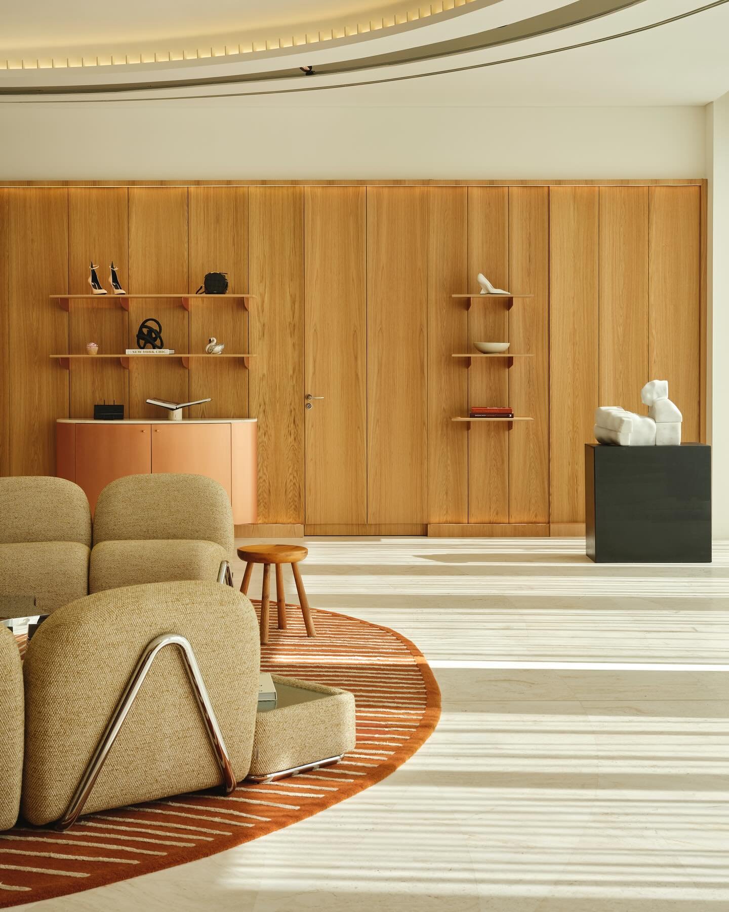 OUNASS Maison
Dubai, 2024
@ounass 

&ldquo;David/Nicolas design studio brings their signature blend of modernity and enduring elegance to the heart of Dubai with the new OUNASS physical store at Mandarin Oriental Jumeirah. The space reimagines luxury