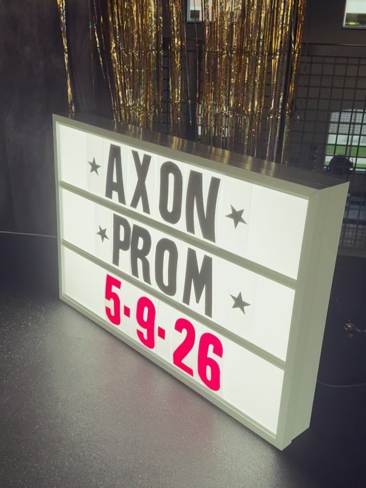 About last night 😏

#axonprom