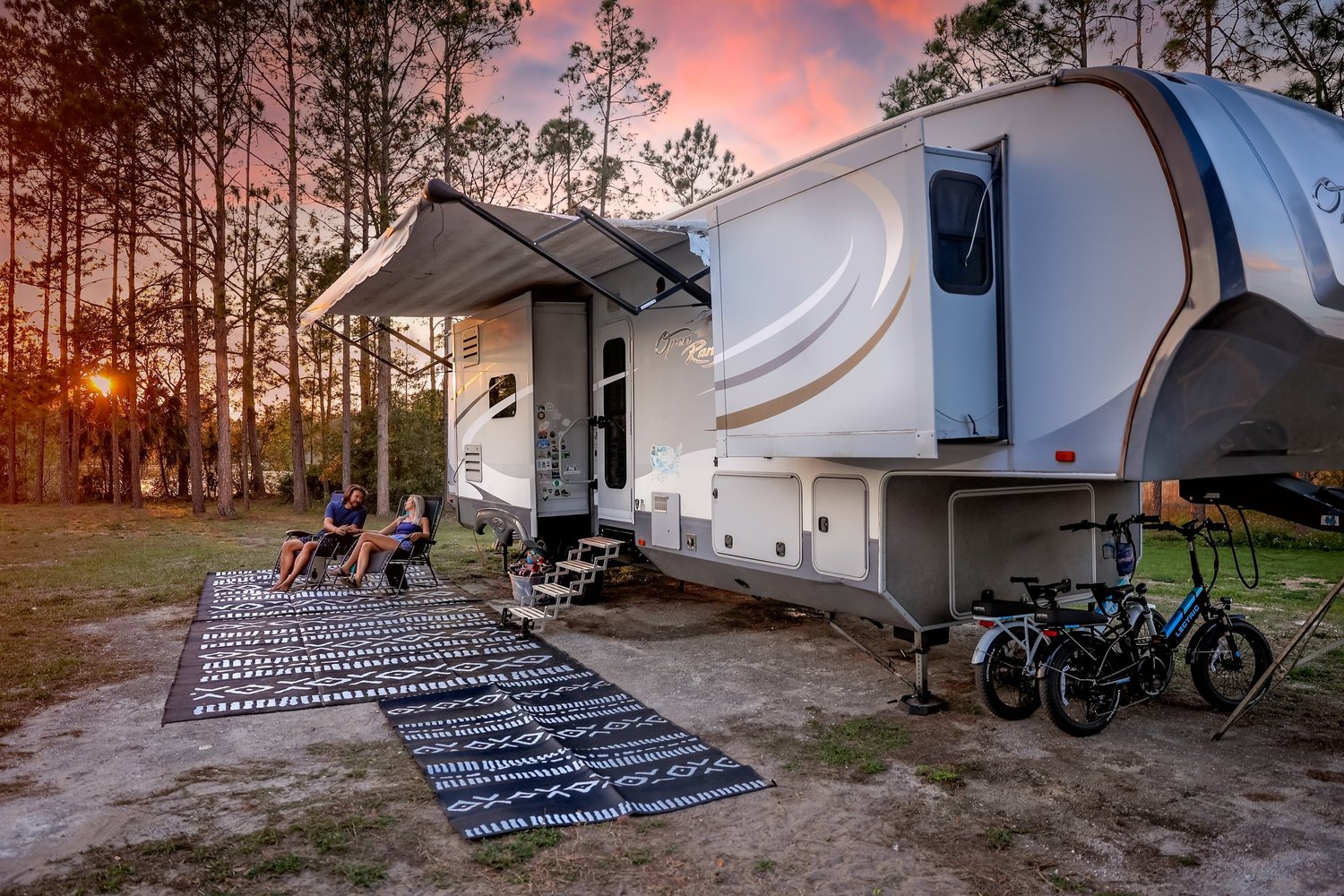 9' x 12' Black and Doeskin Boho RV and Camping Rug — Glamplife