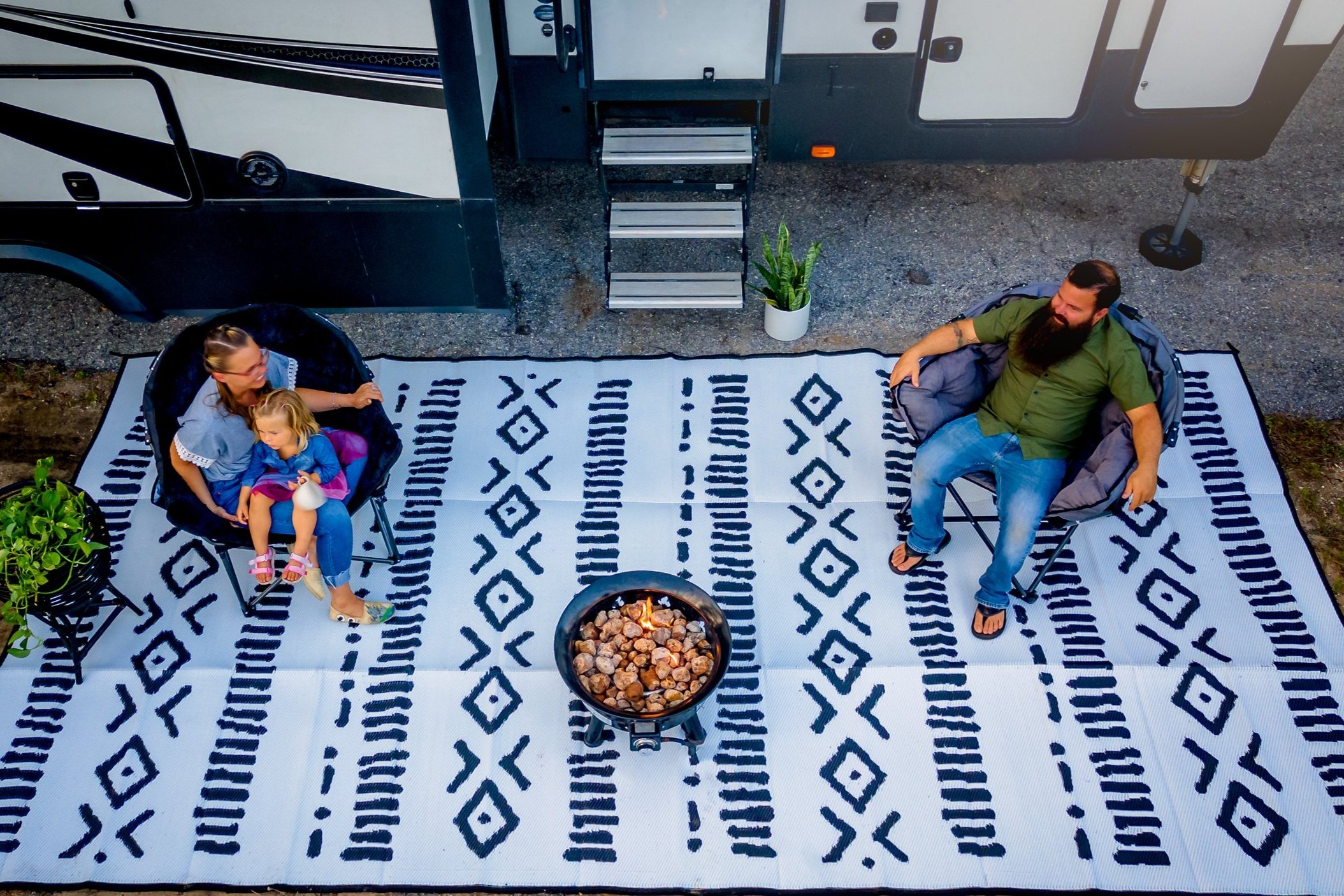 Glamplife 5x8 Outdoor Rug - Waterproof rv mat - Camping mat for Outside  Your RV - Boho Outdoor Rug - tan and Black Rug