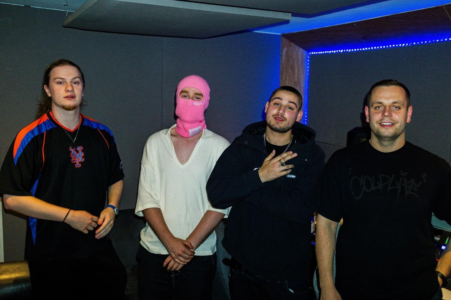 A few weeks back we had the pleasure of hosting a weekend session with @kibo_69_ &amp; @dreamland_gyro ⚔️ 

Hit us up for extended recording sessions 🎙️

📷: @c4.docs