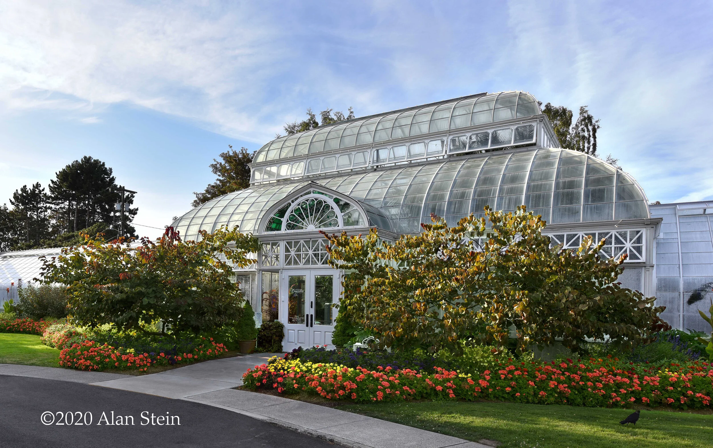 Volunteer Park Conservatory. Photographer: Alan Stein