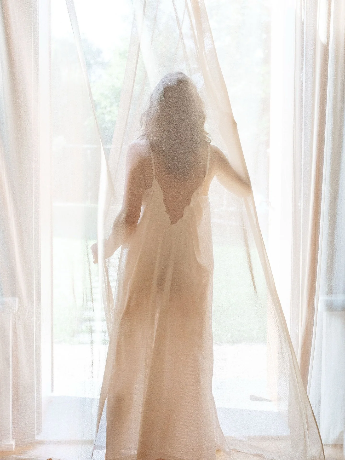 Happy Samhain season! 

In Celtic traditions this time of year marked the half way point between fall equinox and winter solstice welcoming the decent into the darker half of the year. It was said to be a time where the veil is thinnest between our p