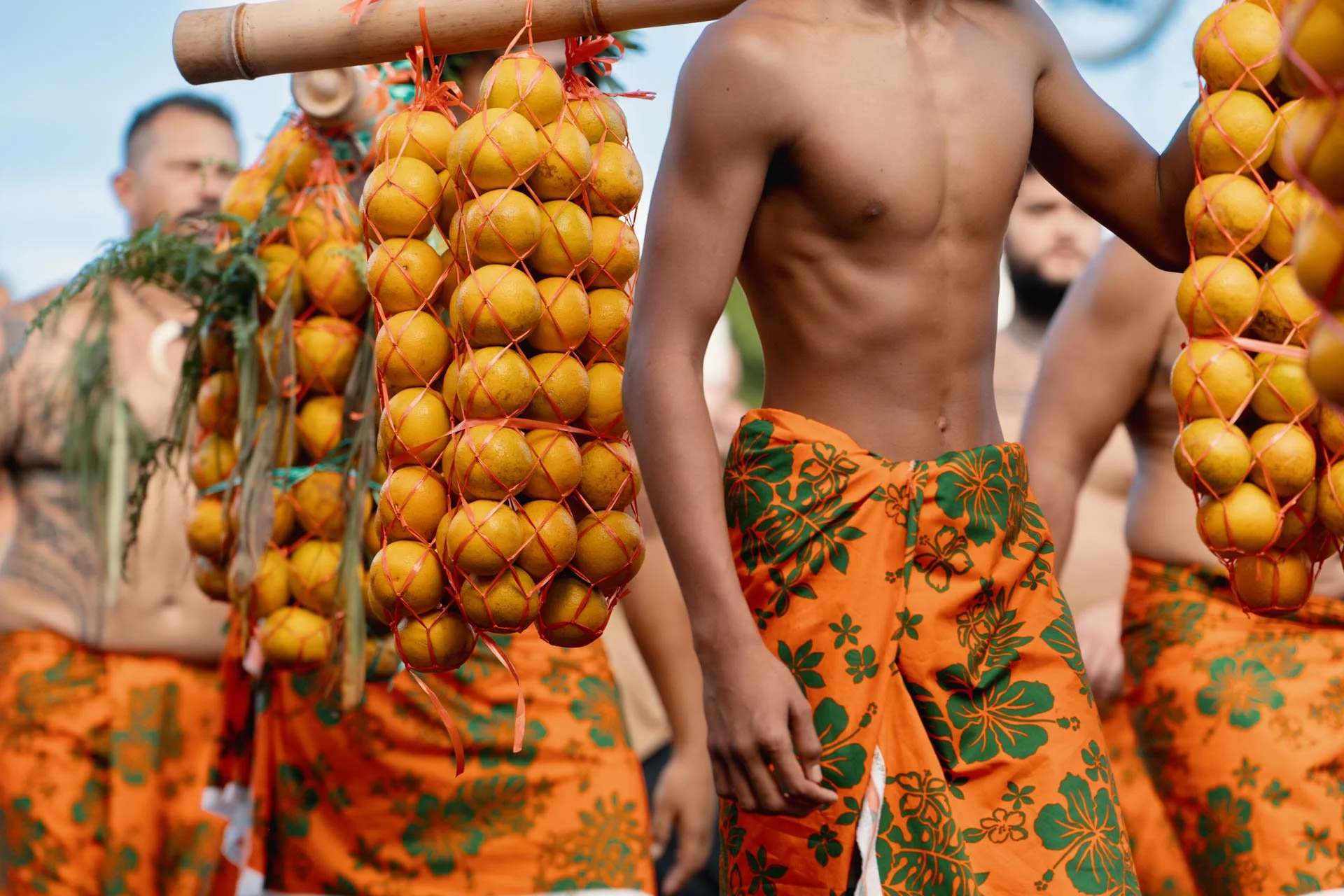 Porteur d'orange de la ville de punaauia