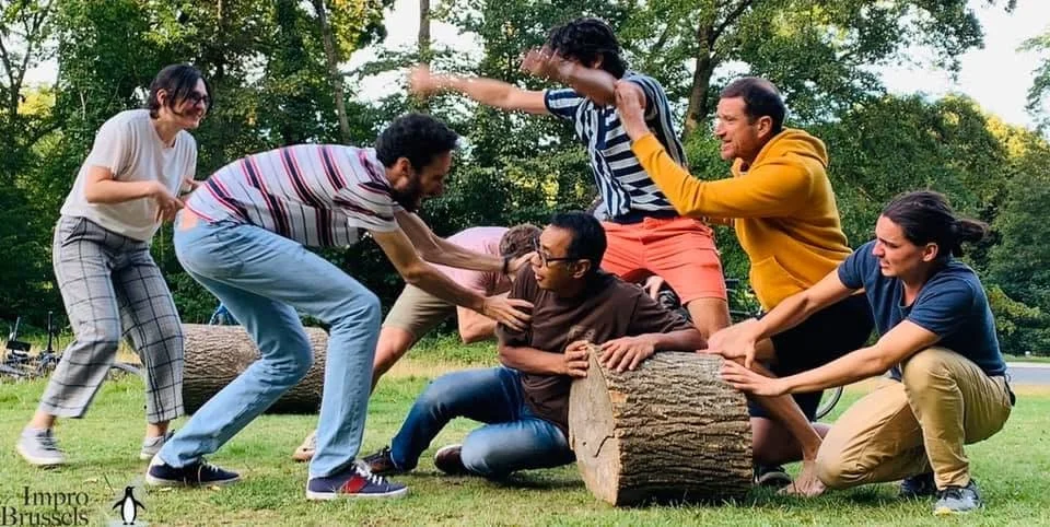 A scene from an impro in the parc session with actors playing