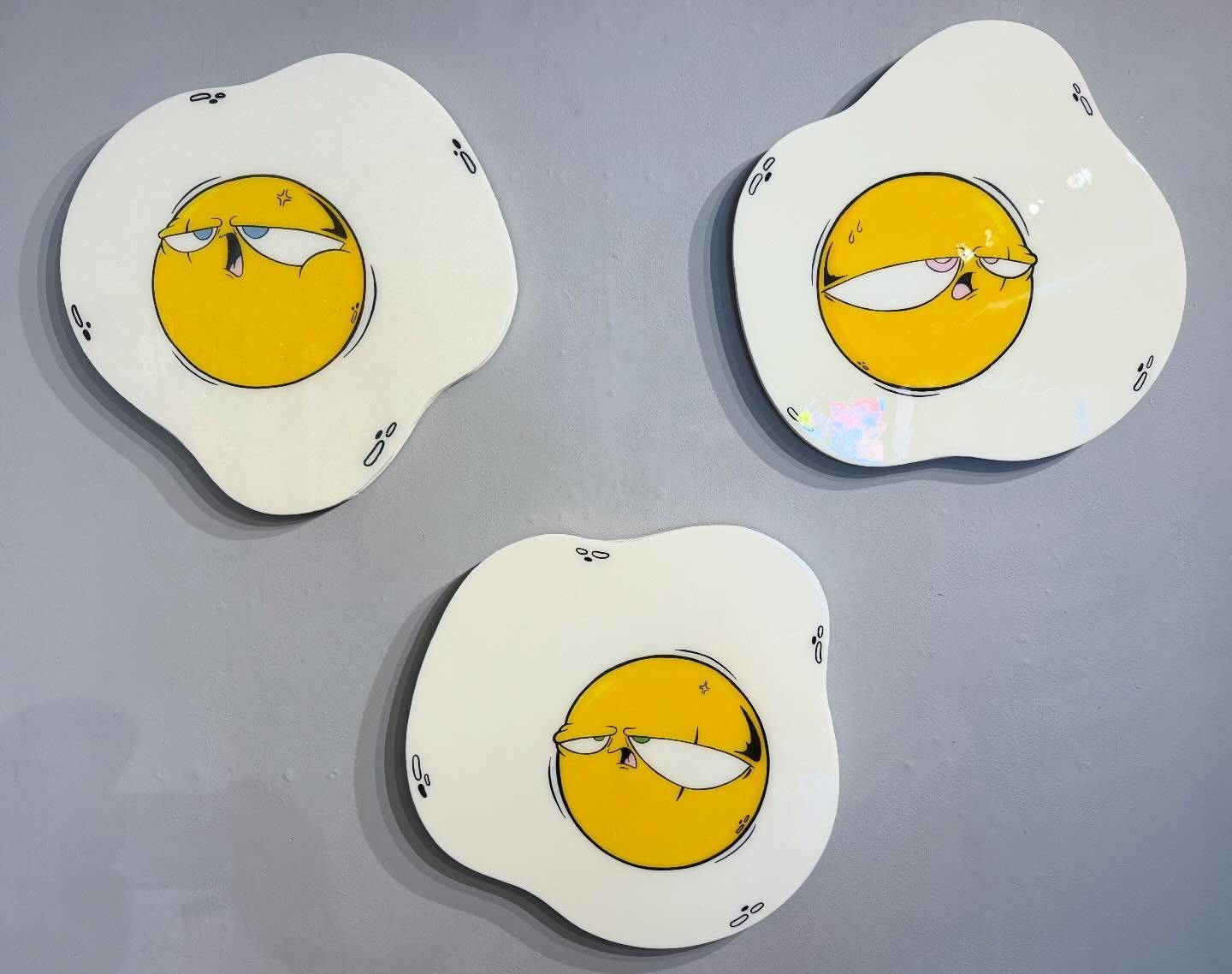 &ldquo;Blossom&rdquo; &ldquo;Bubbles&rdquo; and &ldquo;Buttercup&rdquo;
21&rdquo; x 21&rdquo; wood cutout eggs for my show at @chicagotruborn now on display!
These girls found themselves a new home and am stoked on who scooped them up. Big shoutout t