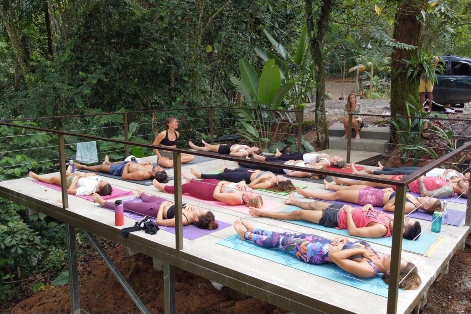 yoga-group-costa-rica.jpg