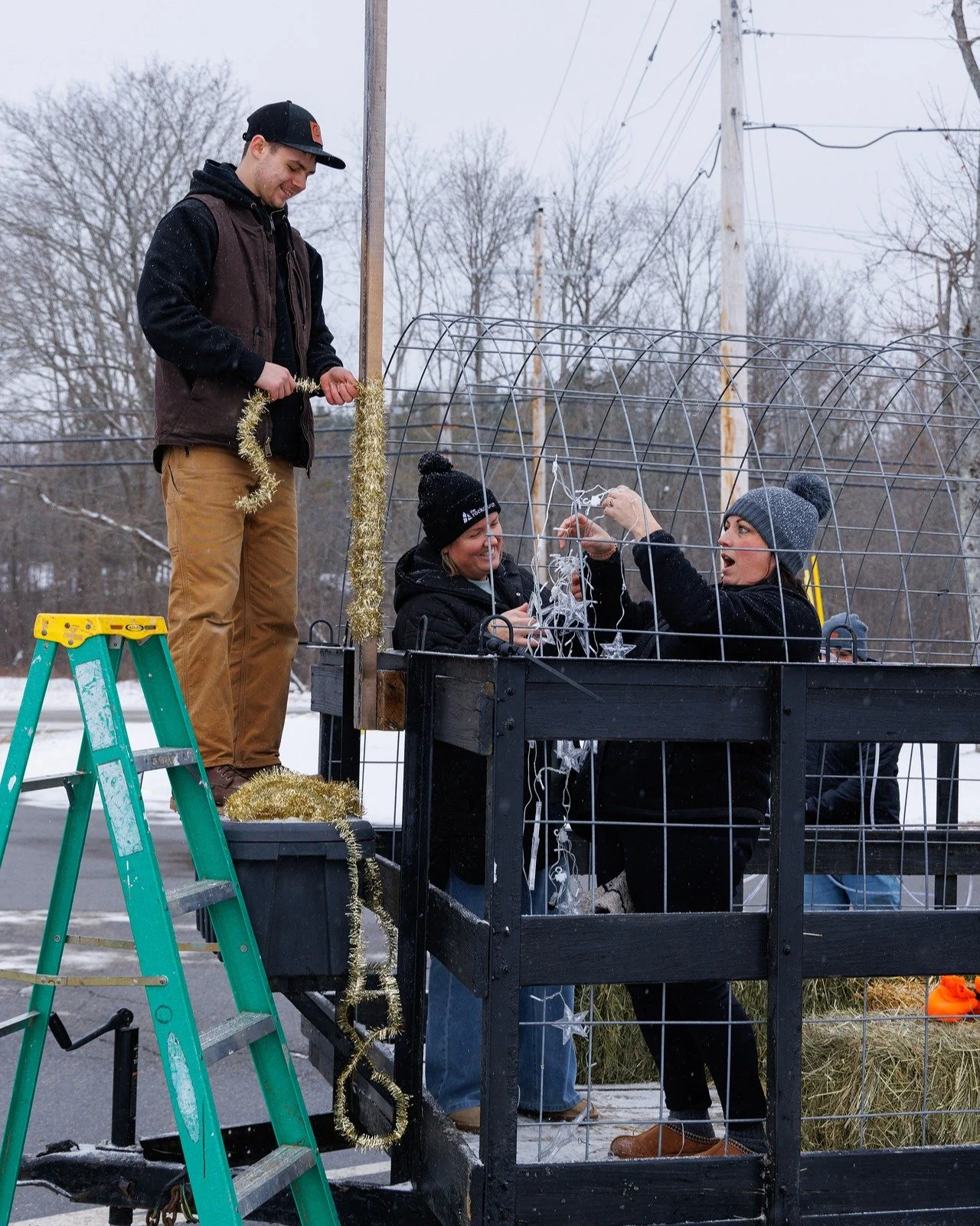 We had so much fun walking in the Festival of Lights parade tonight!! 🎄⭐️🙌

Thank you to everyone who helped us represent The Rock Church tonight 💚 We'd love to see any photos you took in the comments below! ☺️👇