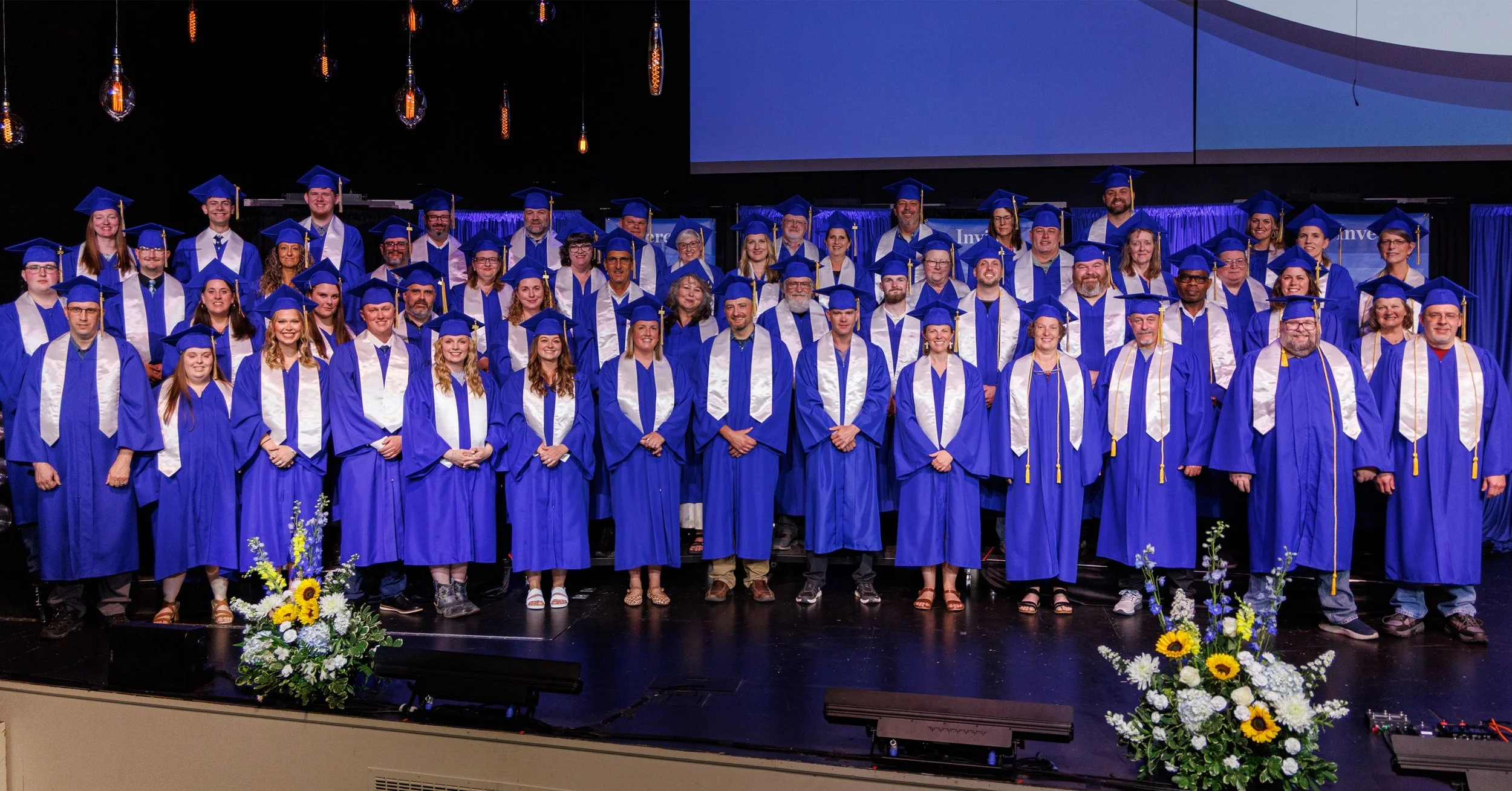 Please join us in congratulating the @rockschoolministry graduating class of 2026!! 🎓👏

God has equipped you and prepared you for the next steps. We can't wait to see where He takes you! 💙😁