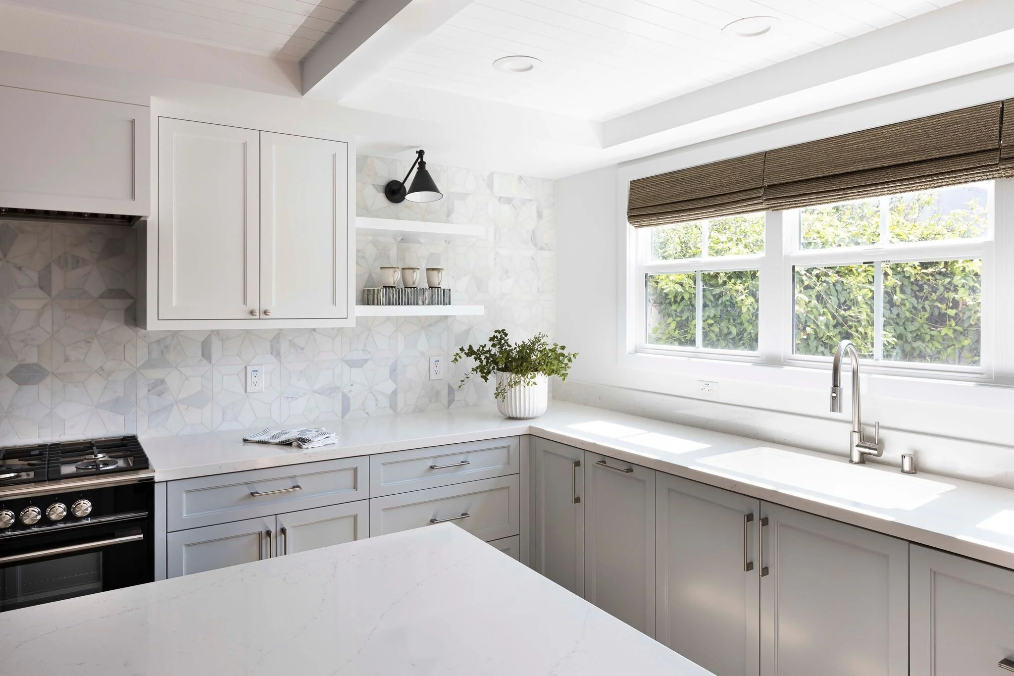 Kitchen by La Casa Azul Design - Orange County Interior Designer