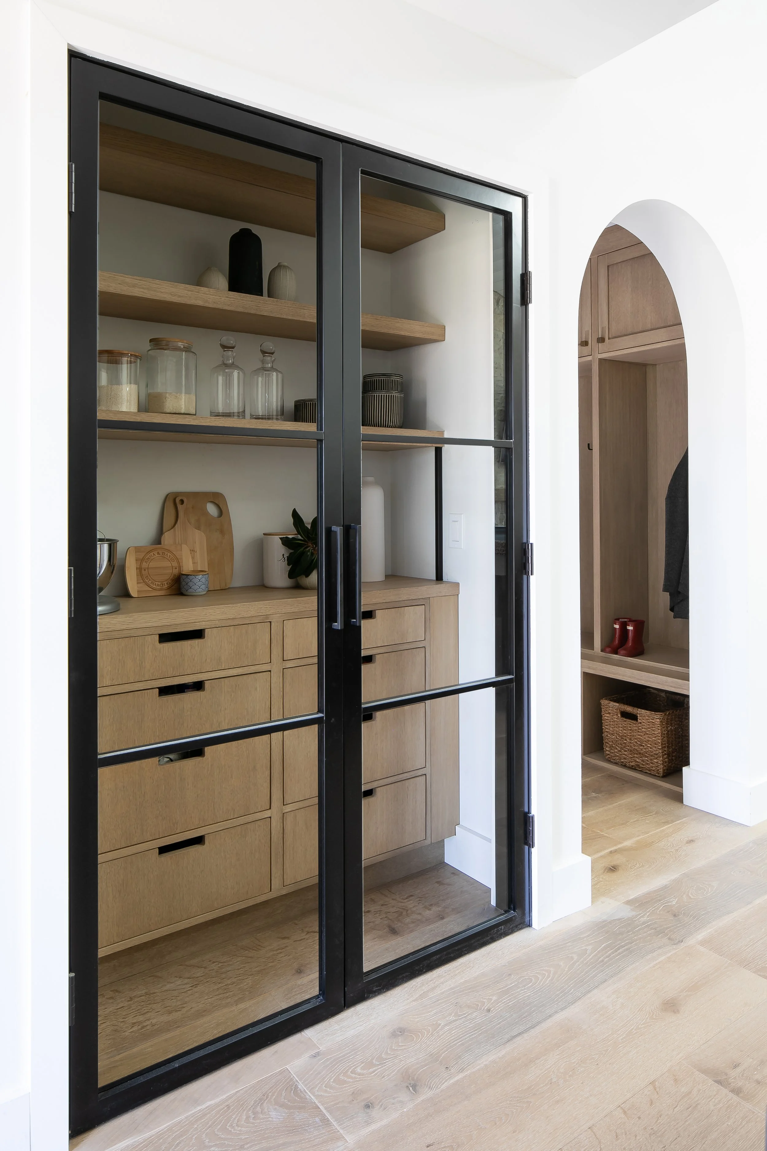 Warm Transitional Kitchen Remodel by La Casa Azul Design - Orange County Interior Designer project photo 2
