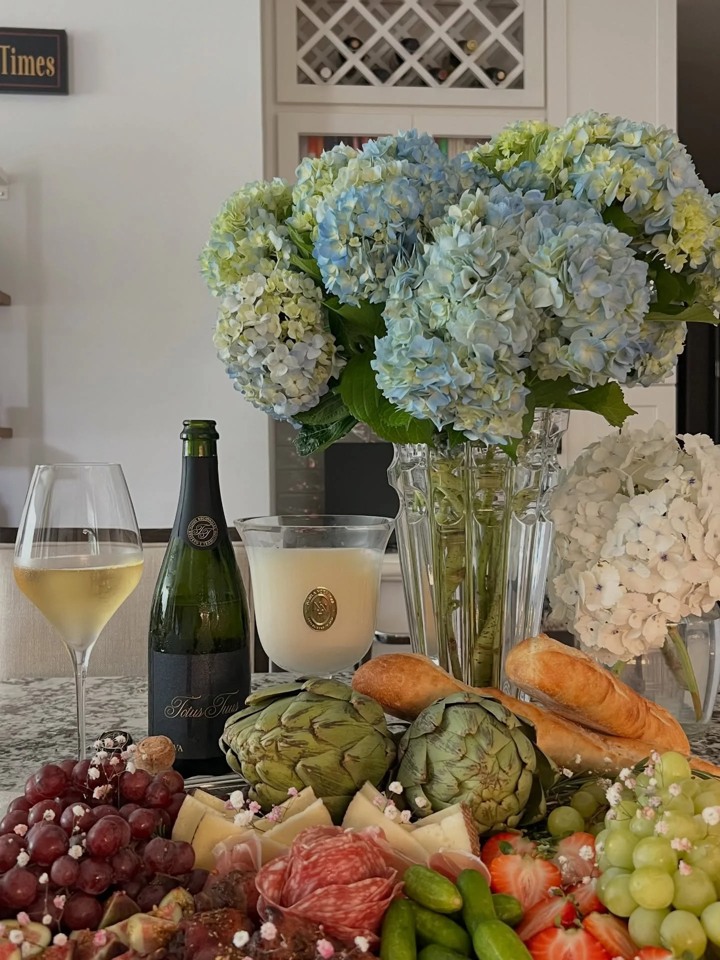&ldquo;Give me the luxuries of life and I will willingly do without the necessities.&rdquo; - Frank Lloyd Wright 

#mybrilliantlifestyle #champagne #charcuterie #ManorCandle #entertaining