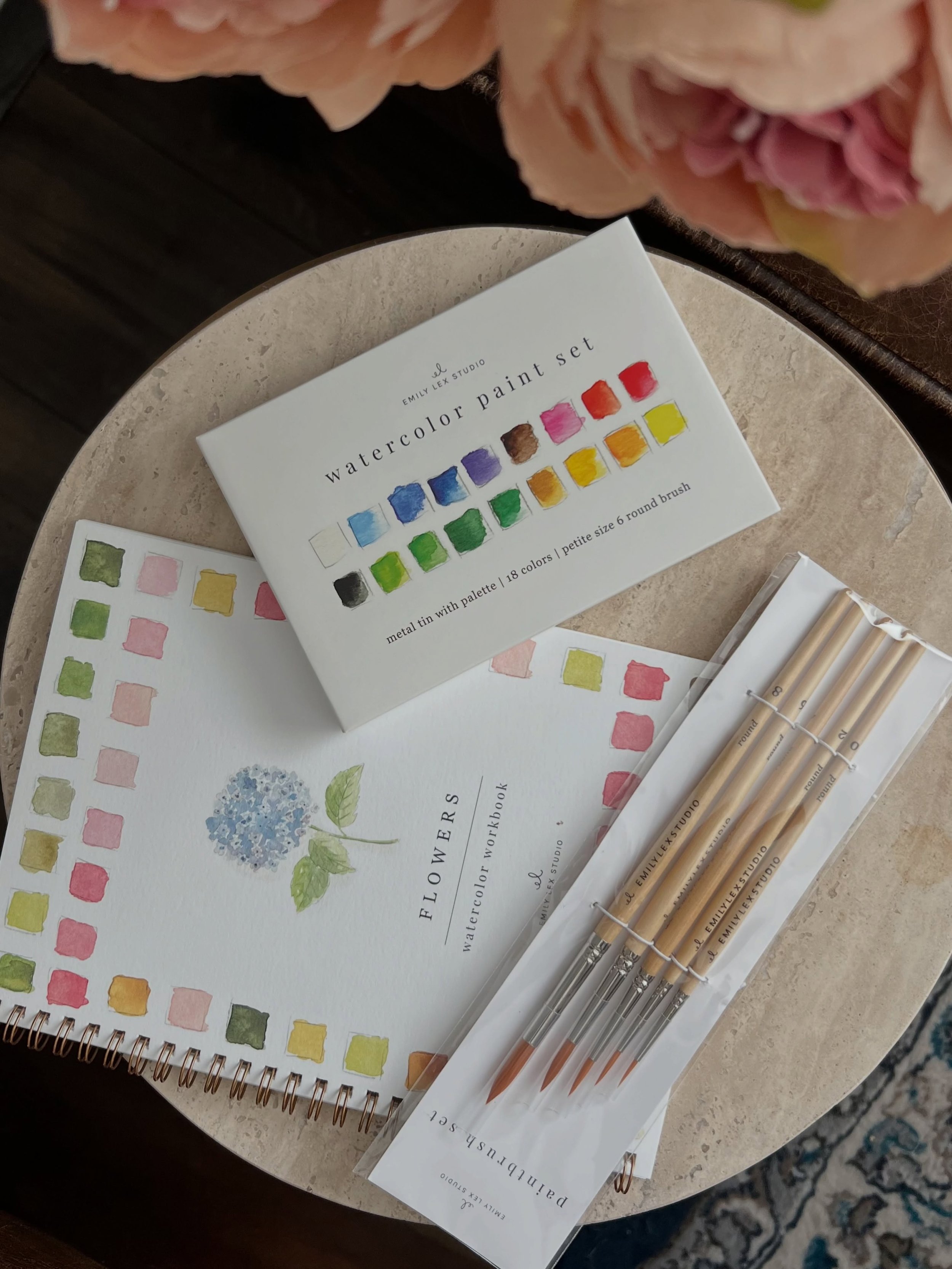 From keystrokes to brushstrokes, my newest analog hobby and a prettier way to spend a little time offline.🎨🖌️

@emilylexstudio 
&nbsp;
#MyBrilliantLifestyle #Art #Creative #Hobby #Watercolor