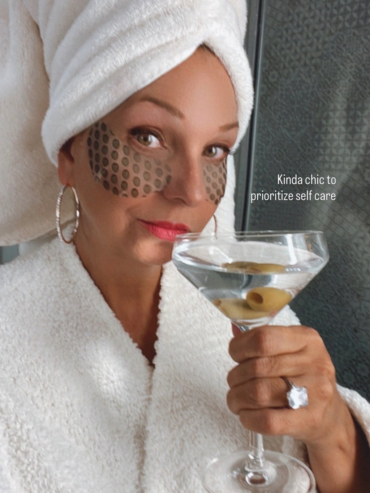 Life&hellip; kinda chic. 💋

#mybrilliantlifestyle #kindachic #foodie #travel #champagne