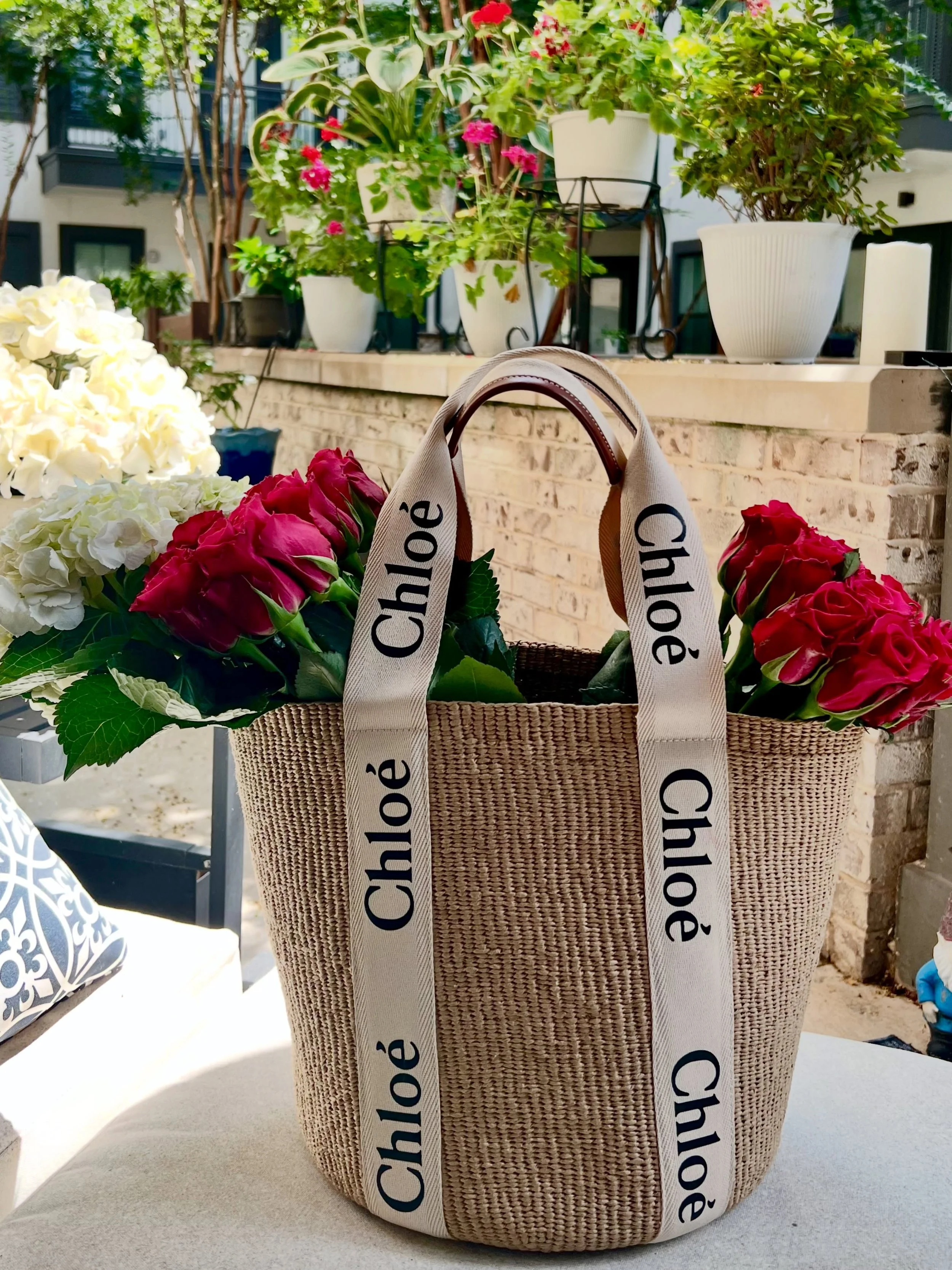 Flower Market Friday 🌹

#MyBrilliantLifestyle #Flowers #Entertaining #chloebag #FarmersMarket