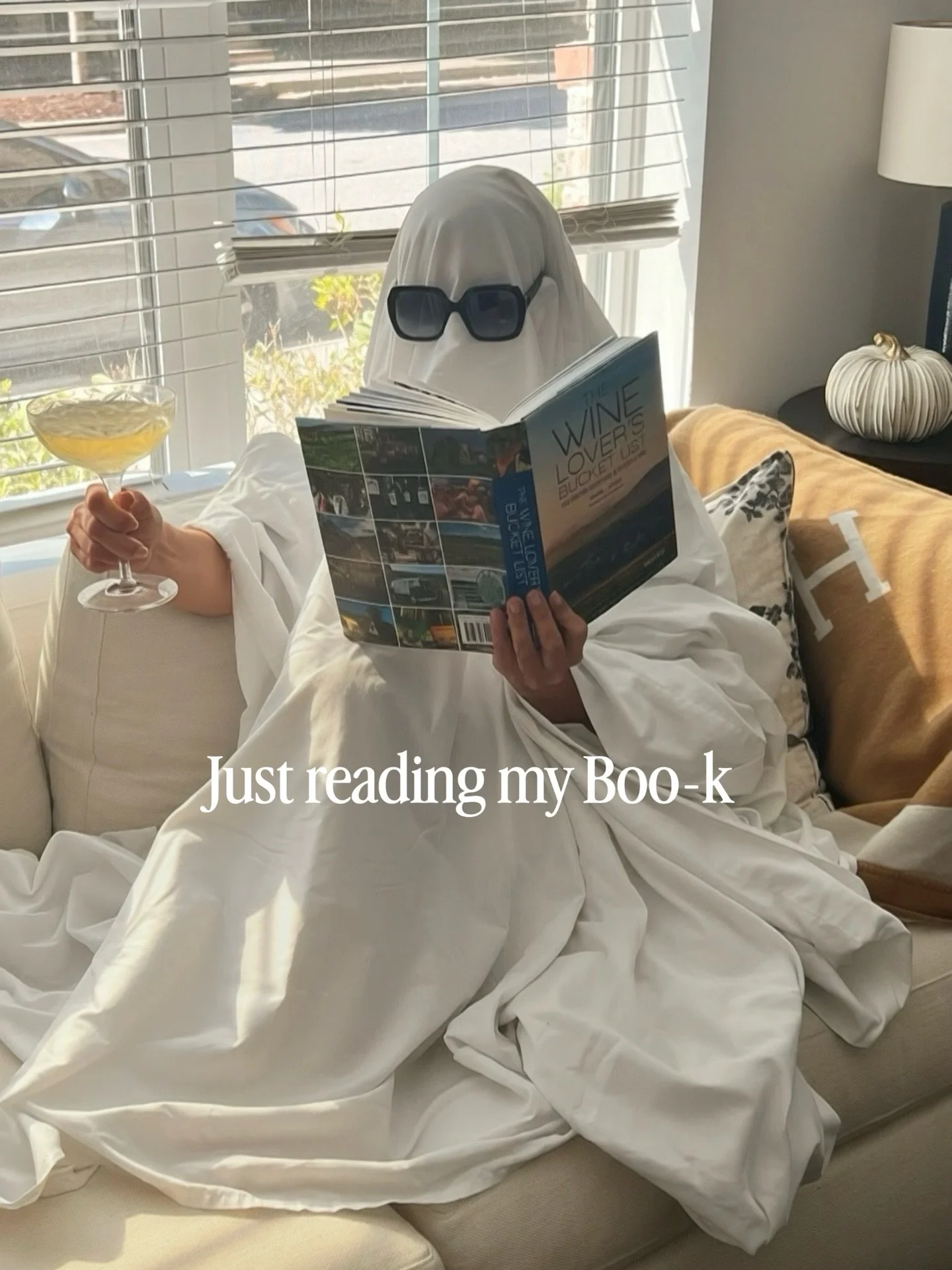 I don&rsquo;t just read ghost stories!! 👻🥂

#mybrilliantlifestyle #myboo #ghosttrend #champagne #halloween
